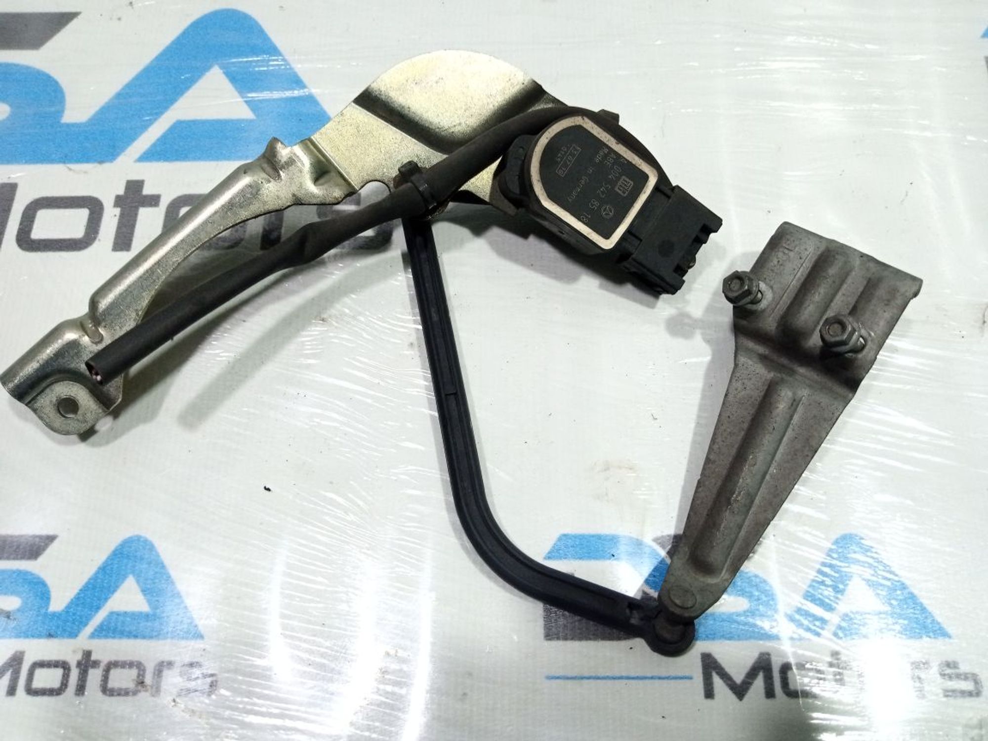 https://gcs.partsauto.market/rn-stockpro.appspot.com/thmbs/userImages/b7628e092085f1f91467af1afb6e7630/part/23573c56-3aee-4879-98b4-95ac00443b20_1749817362256.jpg