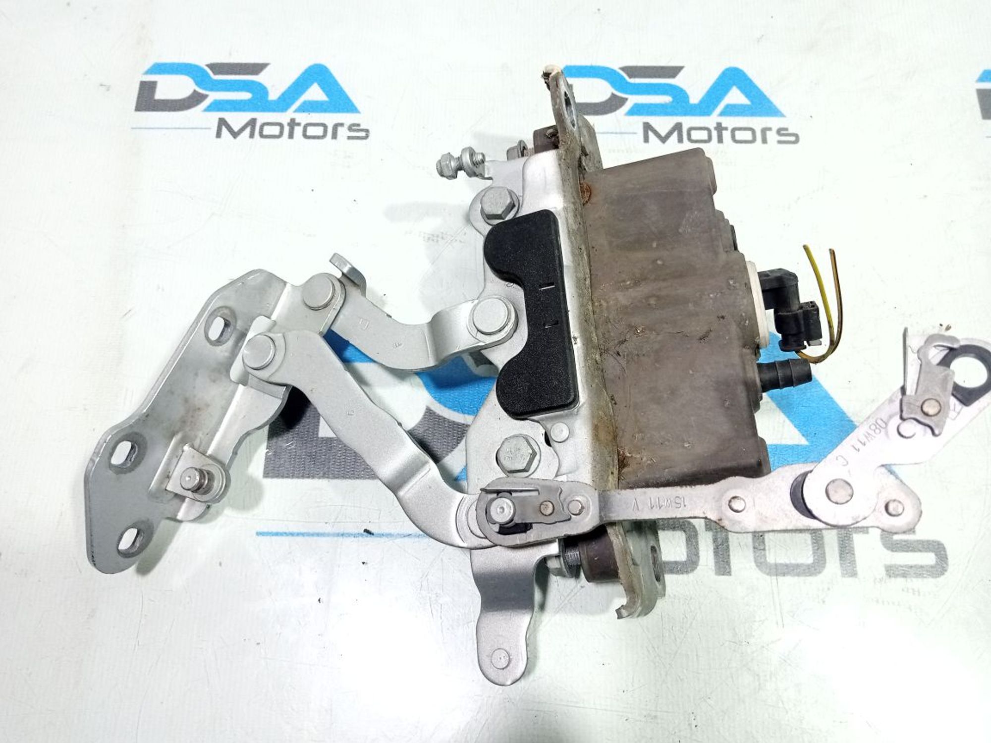 https://gcs.partsauto.market/rn-stockpro.appspot.com/thmbs/userImages/b7628e092085f1f91467af1afb6e7630/part/239b7e9c-66c6-43c3-bccc-0e22e36043ad_1748891192956.jpg
