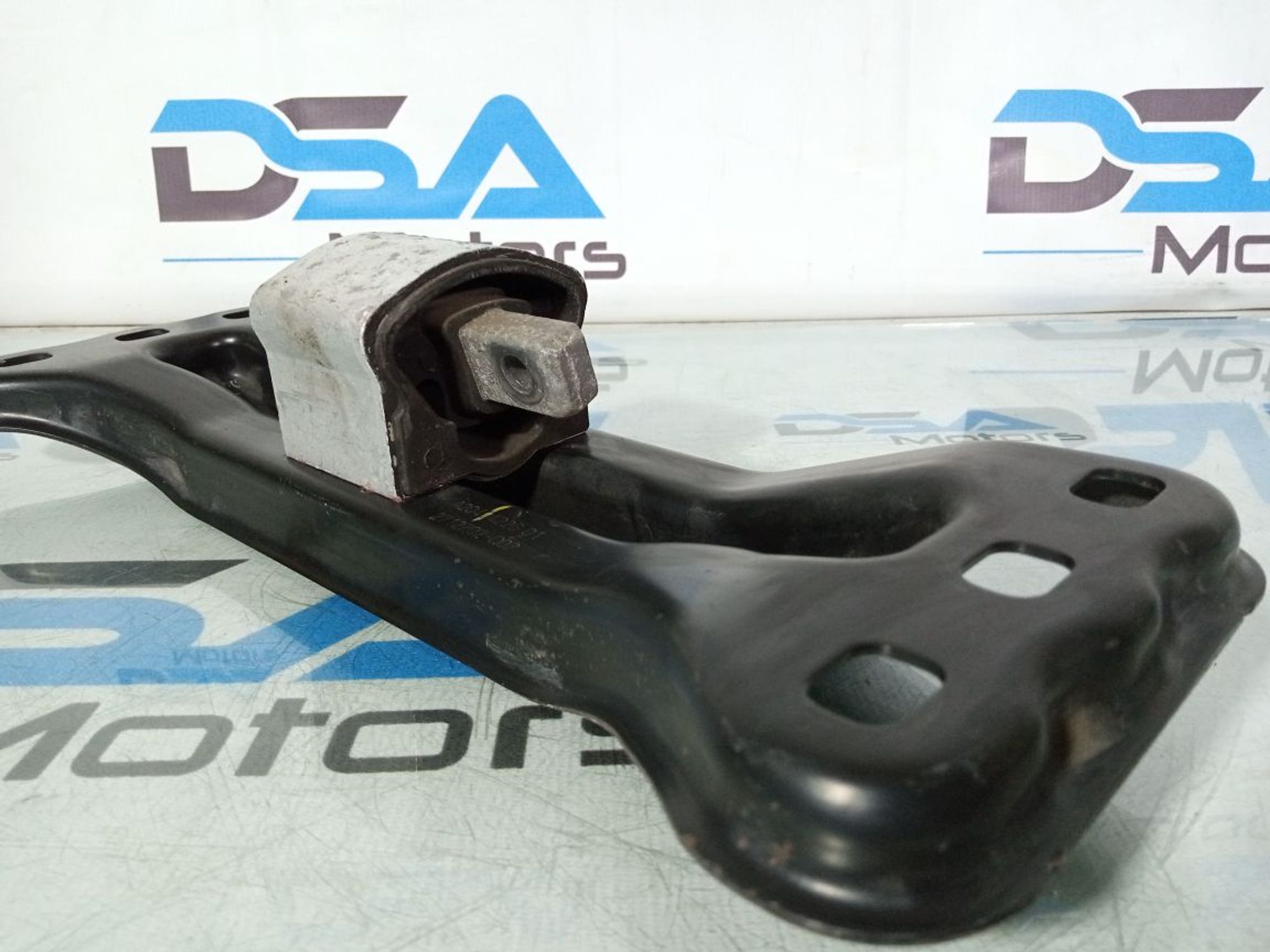 https://gcs.partsauto.market/rn-stockpro.appspot.com/thmbs/userImages/b7628e092085f1f91467af1afb6e7630/part/245e7478-378c-4925-a8dc-c202ddd806d0_1747335627856.jpg