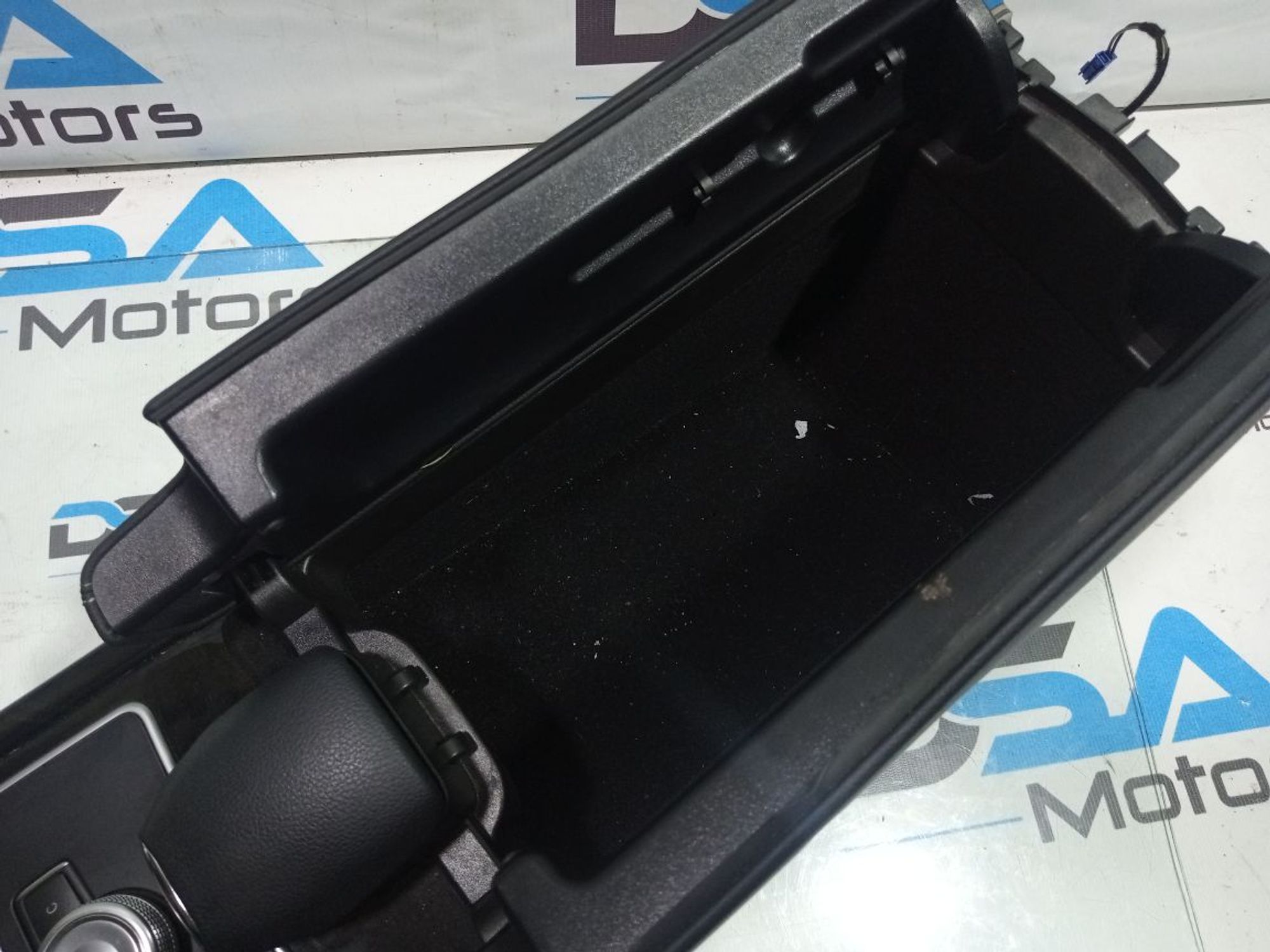 https://gcs.partsauto.market/rn-stockpro.appspot.com/thmbs/userImages/b7628e092085f1f91467af1afb6e7630/part/24746ee9-1970-4332-bf77-a5de64ce7c54_1748890884087.jpg