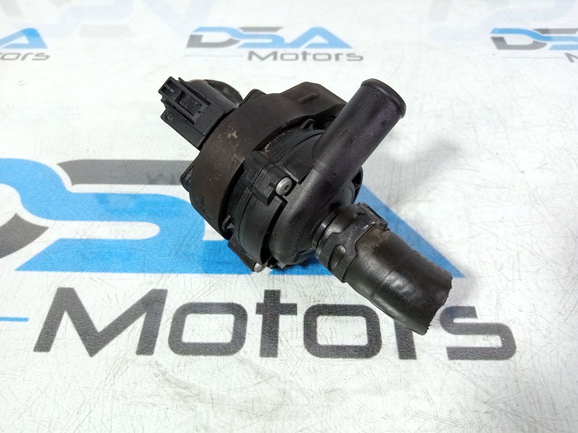 https://gcs.partsauto.market/rn-stockpro.appspot.com/thmbs/userImages/b7628e092085f1f91467af1afb6e7630/part/24ceac88-494d-422c-ae0b-d73d9d281d2e_1747652863880.jpg