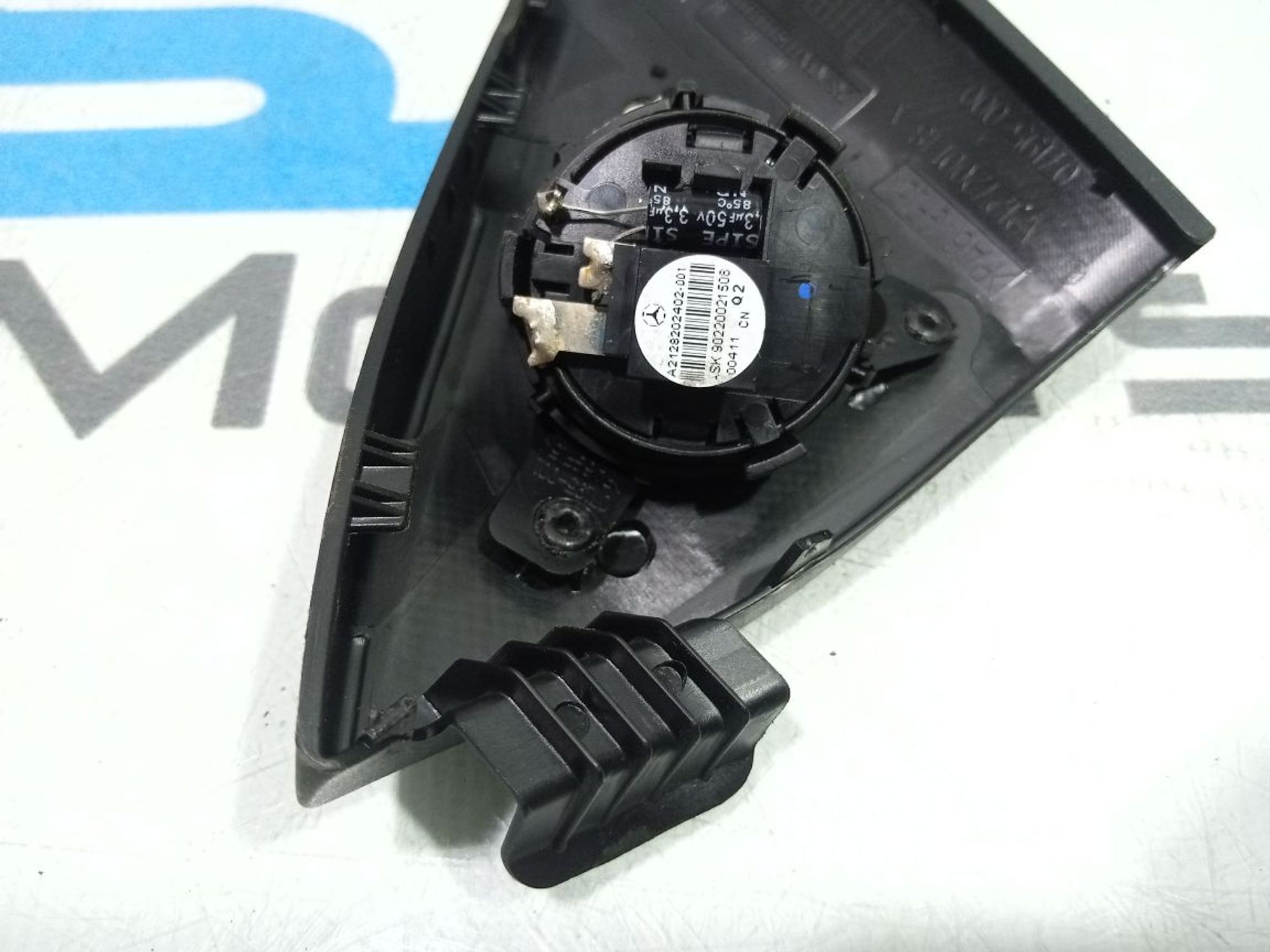 https://gcs.partsauto.market/rn-stockpro.appspot.com/thmbs/userImages/b7628e092085f1f91467af1afb6e7630/part/2601eb36-bd78-4b44-acbf-19c5817659b4_1748623755042.jpg