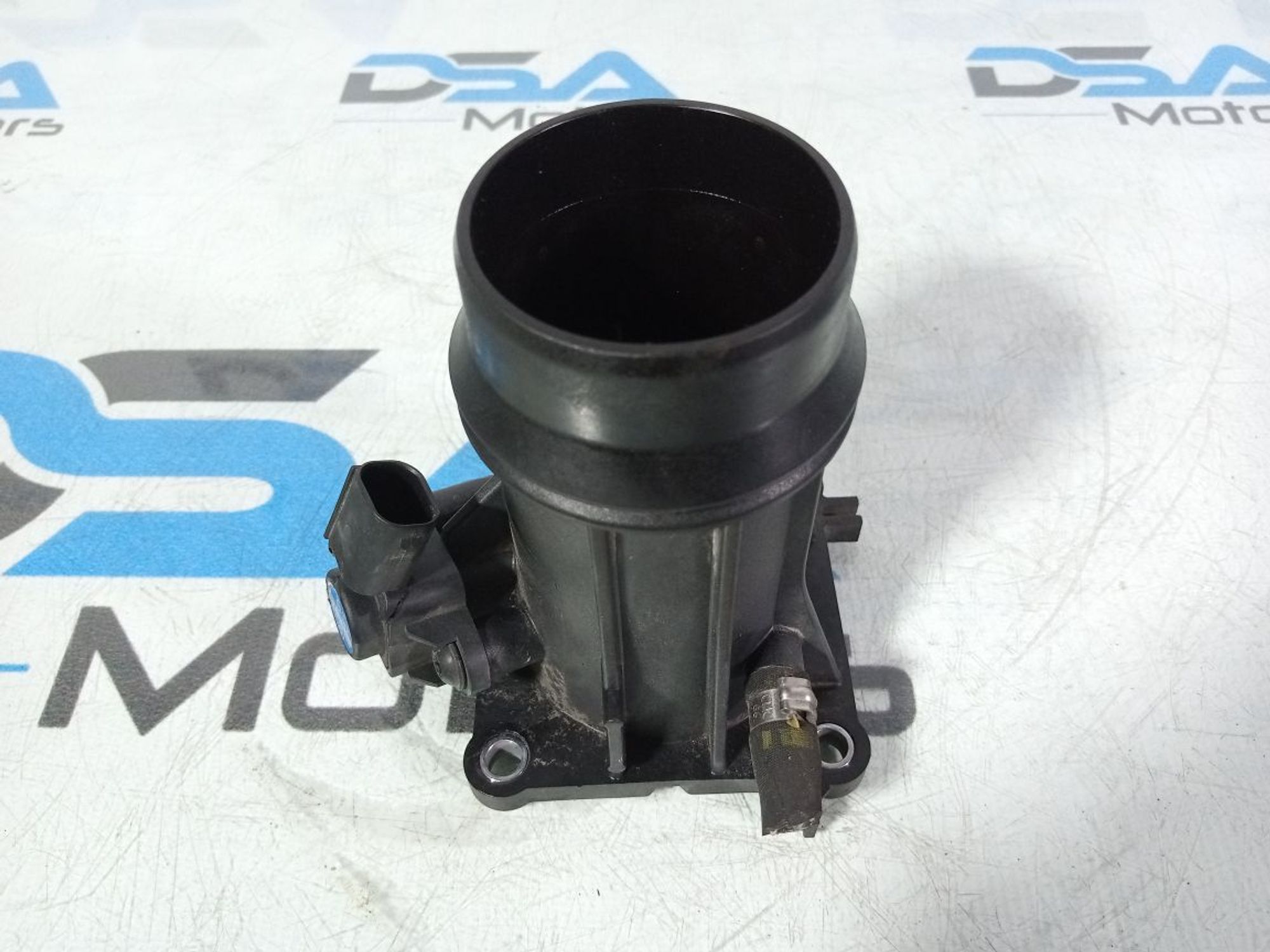 https://gcs.partsauto.market/rn-stockpro.appspot.com/thmbs/userImages/b7628e092085f1f91467af1afb6e7630/part/27196700-85ba-4773-88d0-b5c5897724dc_1747631295213.jpg