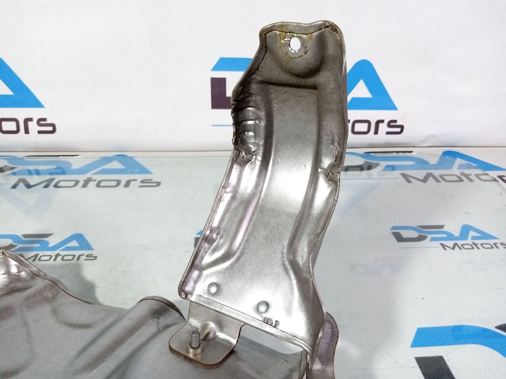 https://gcs.partsauto.market/rn-stockpro.appspot.com/thmbs/userImages/b7628e092085f1f91467af1afb6e7630/part/2794883d-d0f3-481c-88ad-c0a9a334d893_1747628906315.jpg