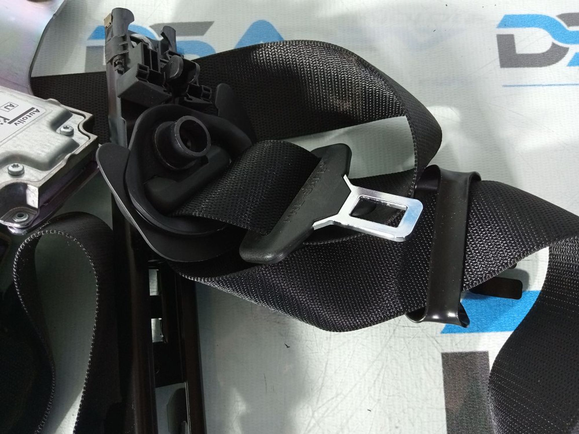 https://gcs.partsauto.market/rn-stockpro.appspot.com/thmbs/userImages/b7628e092085f1f91467af1afb6e7630/part/279f25c3-c2d8-470c-999a-37b4bd3daa3f_1745908862658.jpg