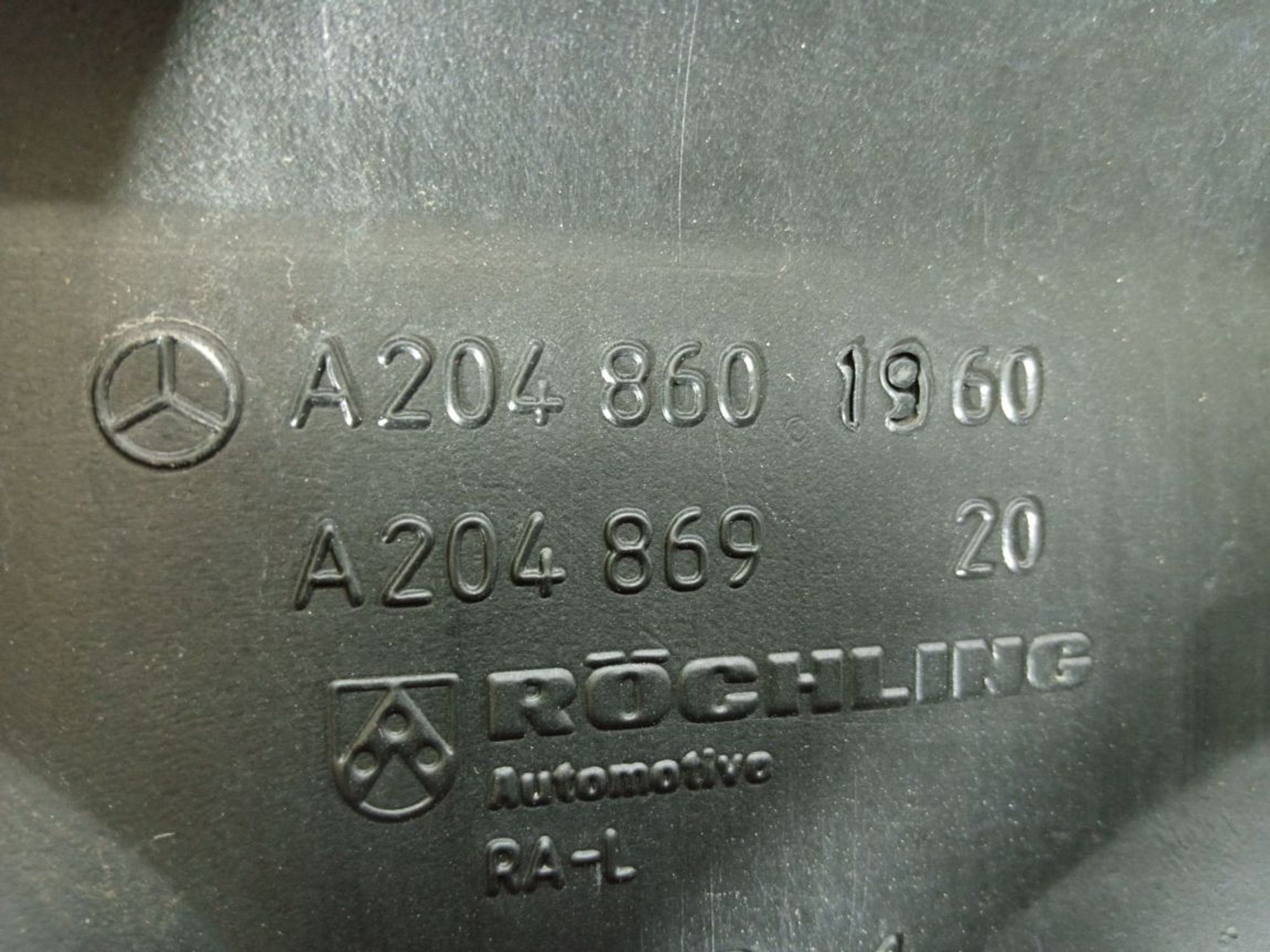 https://gcs.partsauto.market/rn-stockpro.appspot.com/thmbs/userImages/b7628e092085f1f91467af1afb6e7630/part/288268ed-e054-4f8b-aeb2-1b1b9d27f431_1747395785181.jpg