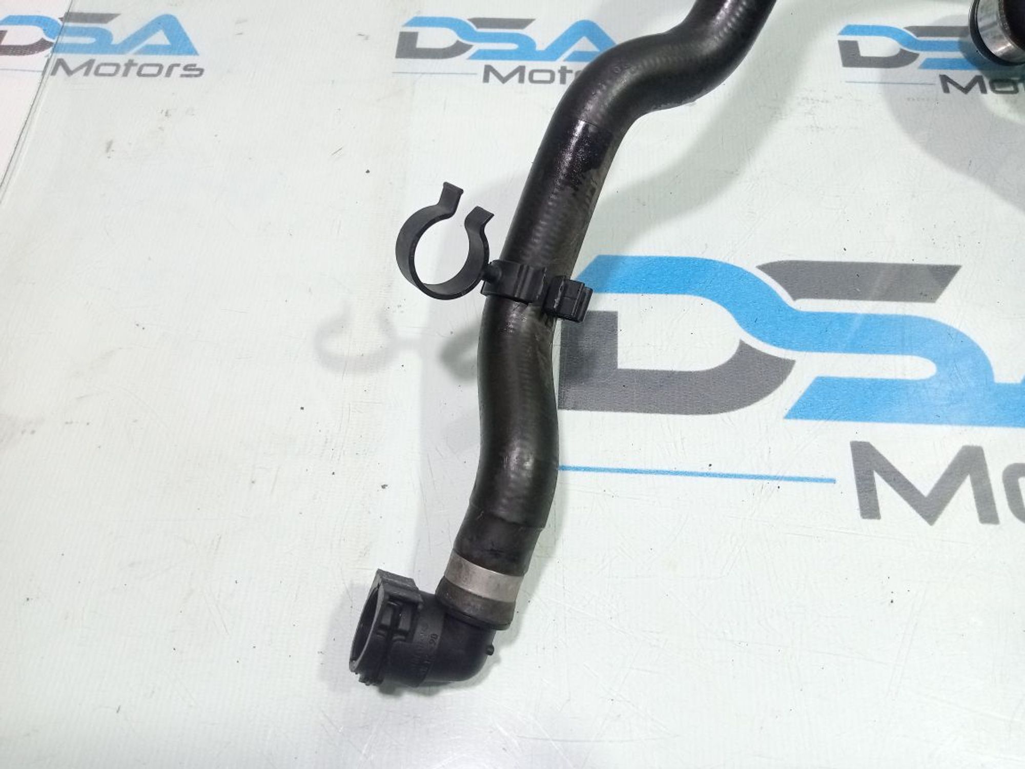 https://gcs.partsauto.market/rn-stockpro.appspot.com/thmbs/userImages/b7628e092085f1f91467af1afb6e7630/part/28c21e29-906e-4175-880b-a3f154179aba_1748281176312.jpg