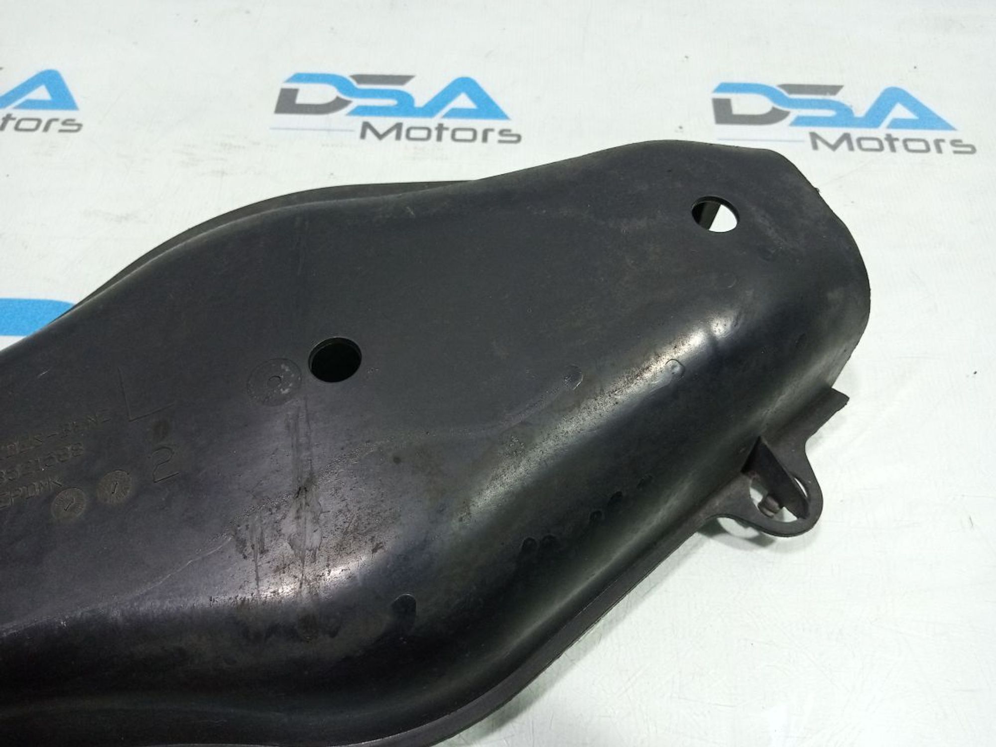 https://gcs.partsauto.market/rn-stockpro.appspot.com/thmbs/userImages/b7628e092085f1f91467af1afb6e7630/part/28d54a10-dded-43cc-ad68-ee97597b70d8_1748613808556.jpg