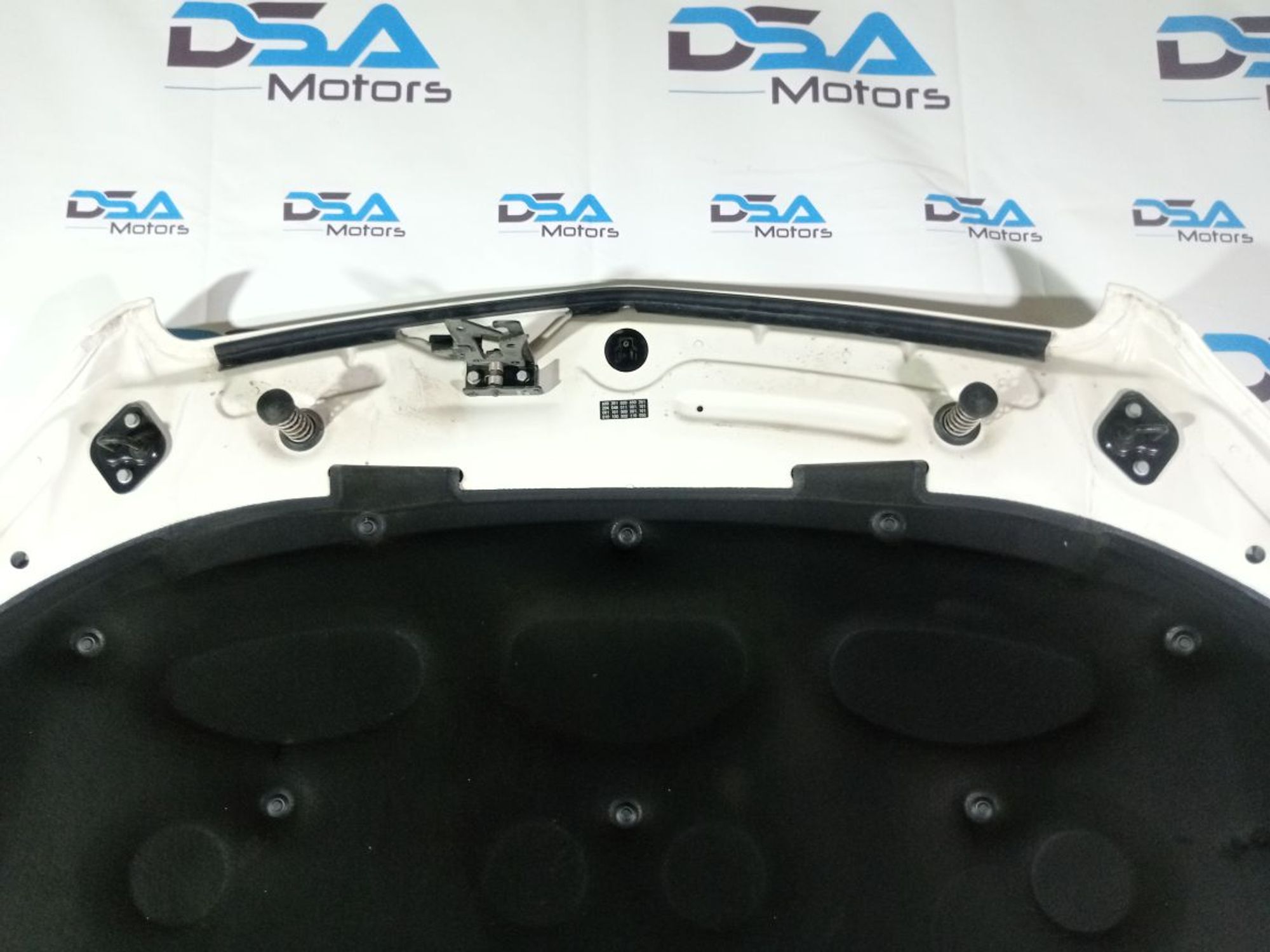 https://gcs.partsauto.market/rn-stockpro.appspot.com/thmbs/userImages/b7628e092085f1f91467af1afb6e7630/part/2b755c04-51ab-4735-a3f8-2178863a1fa4_1746018781166.jpg