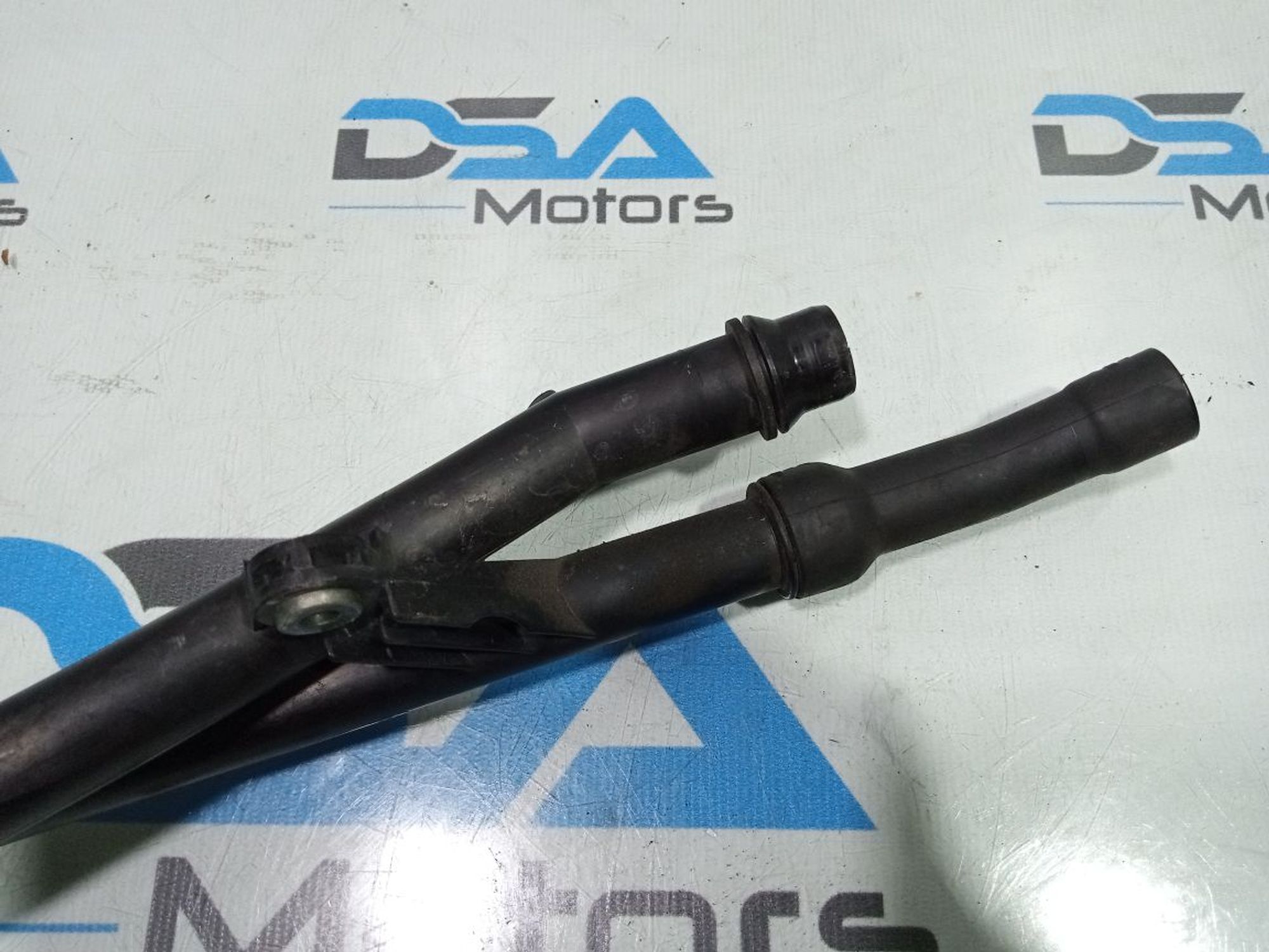 https://gcs.partsauto.market/rn-stockpro.appspot.com/thmbs/userImages/b7628e092085f1f91467af1afb6e7630/part/2ebc2aae-dc52-4031-873d-578894dfd1a9_1748868812096.jpg