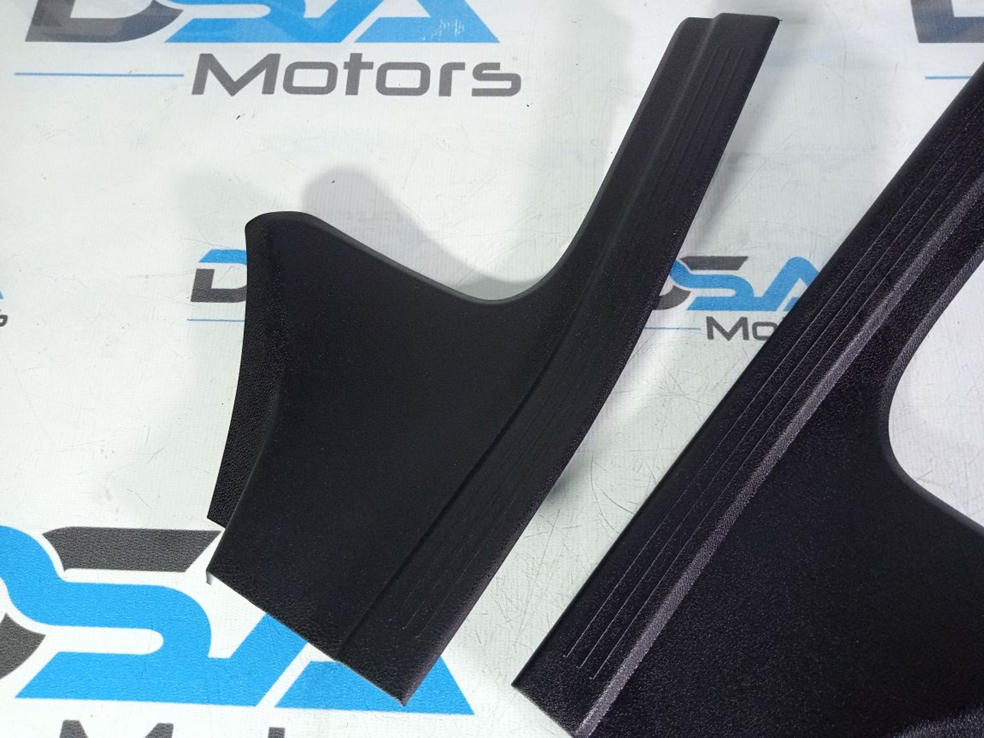 https://gcs.partsauto.market/rn-stockpro.appspot.com/thmbs/userImages/b7628e092085f1f91467af1afb6e7630/part/2ec92590-b292-4b9b-a92f-23218e44b459_1744984655127.jpg