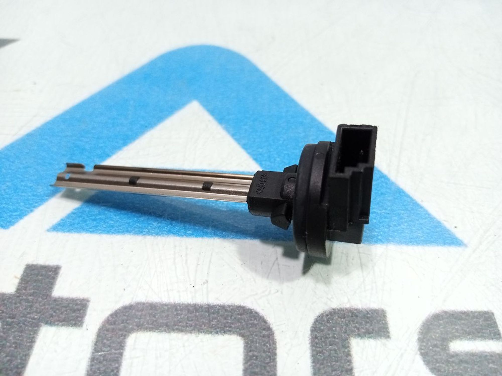 https://gcs.partsauto.market/rn-stockpro.appspot.com/thmbs/userImages/b7628e092085f1f91467af1afb6e7630/part/2efcbbf0-958f-4e97-bd3d-71ec53b648b0_1748162770113.jpg