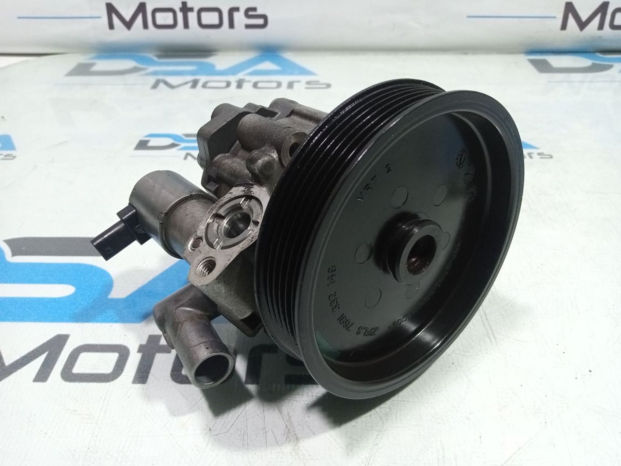 https://gcs.partsauto.market/rn-stockpro.appspot.com/thmbs/userImages/b7628e092085f1f91467af1afb6e7630/part/306935dd-e870-40e6-a7a0-19094639e1f1_1747849329681.jpg