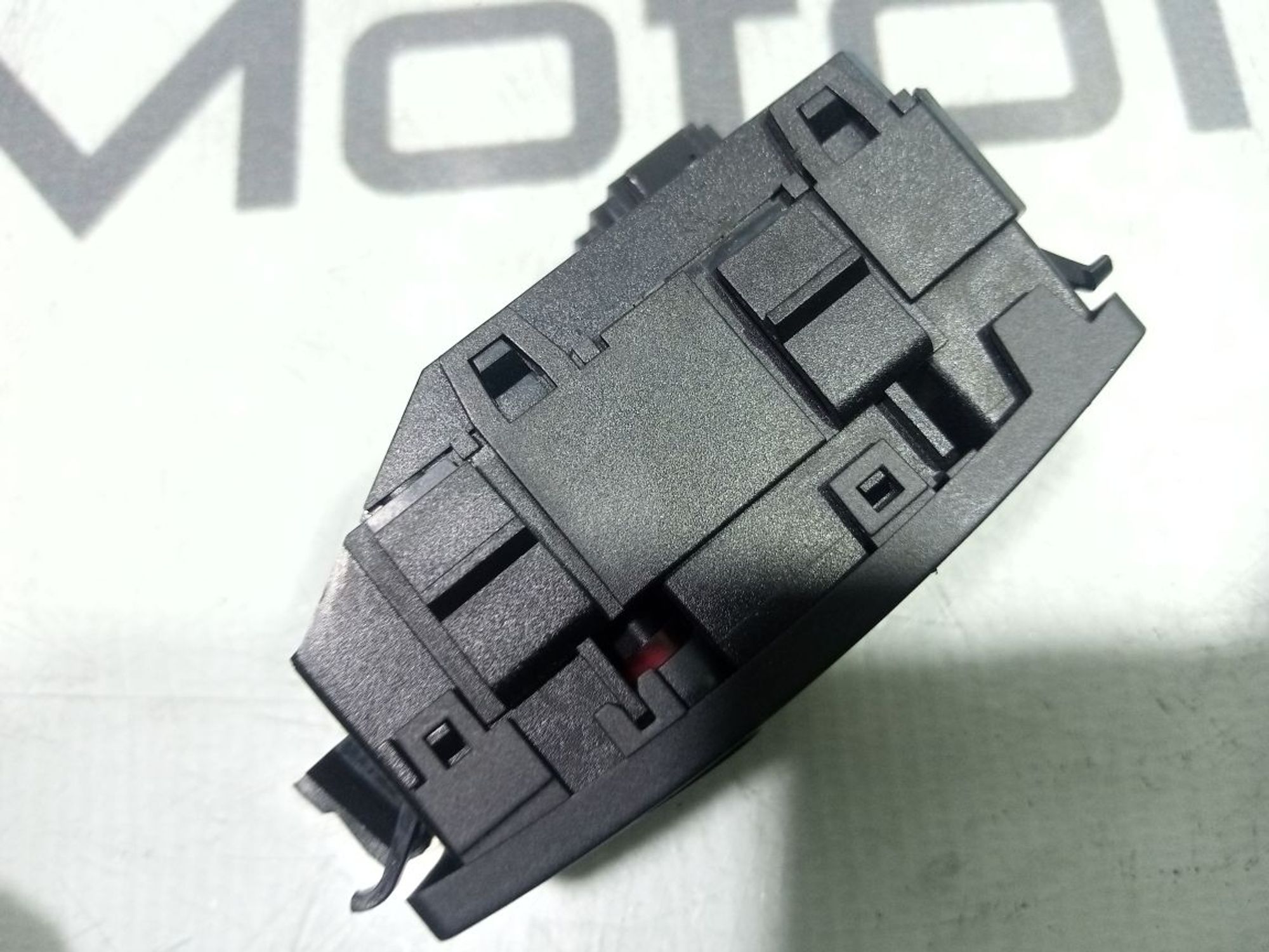 https://gcs.partsauto.market/rn-stockpro.appspot.com/thmbs/userImages/b7628e092085f1f91467af1afb6e7630/part/314abab5-4a2f-4a5a-9a20-b69673a3376e_1748887448727.jpg