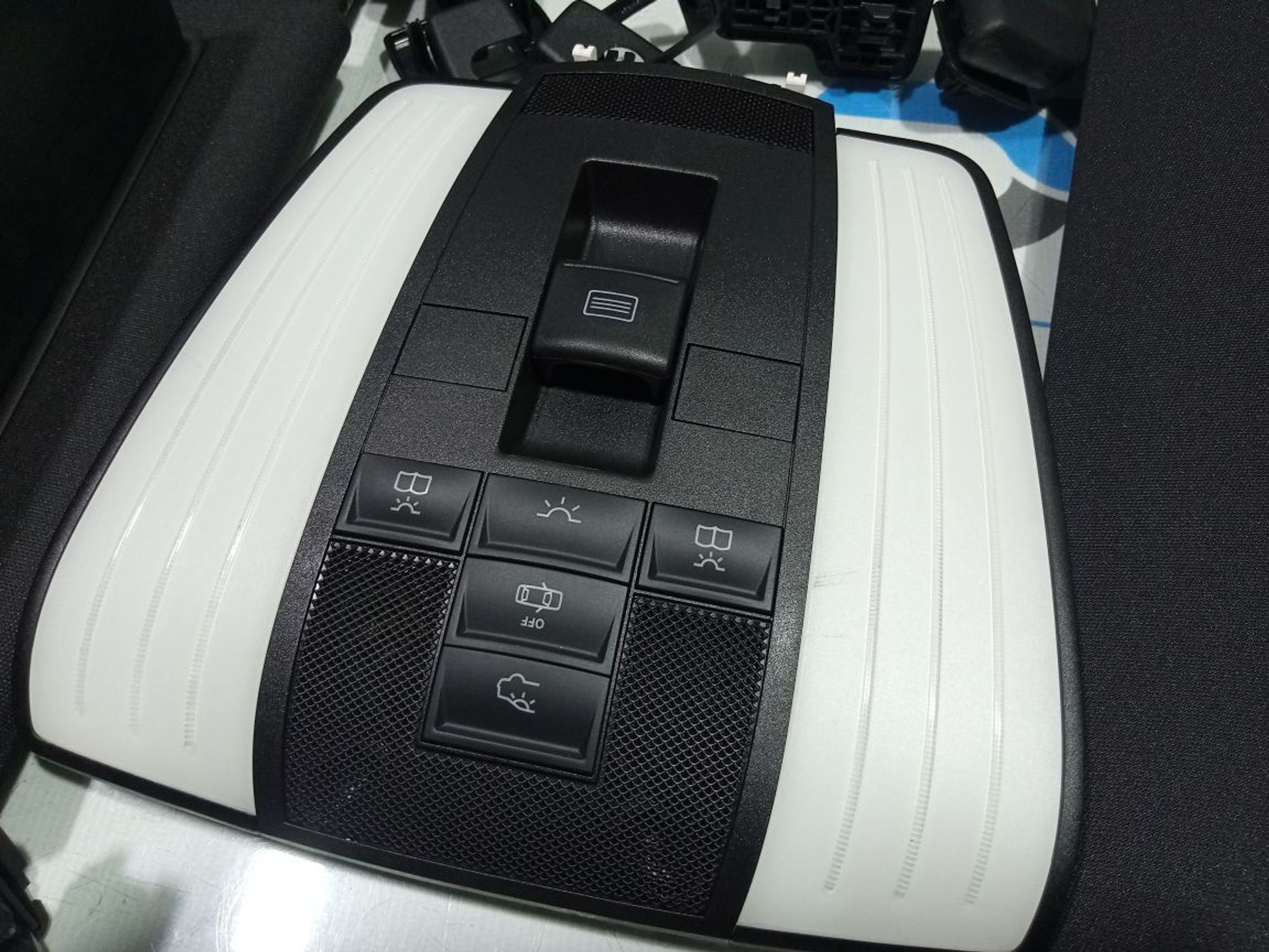 https://gcs.partsauto.market/rn-stockpro.appspot.com/thmbs/userImages/b7628e092085f1f91467af1afb6e7630/part/339d268e-c588-47e4-9c2d-2904af8d918a_1748613414469.jpg