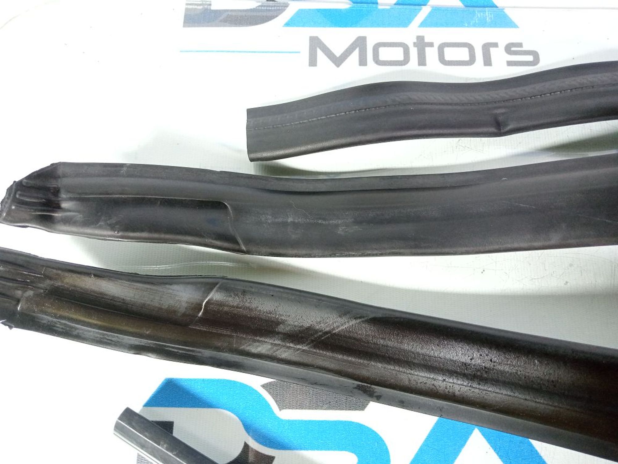 https://gcs.partsauto.market/rn-stockpro.appspot.com/thmbs/userImages/b7628e092085f1f91467af1afb6e7630/part/34293f95-0693-46f6-9574-84adfb6d2242_1746166752791.jpg