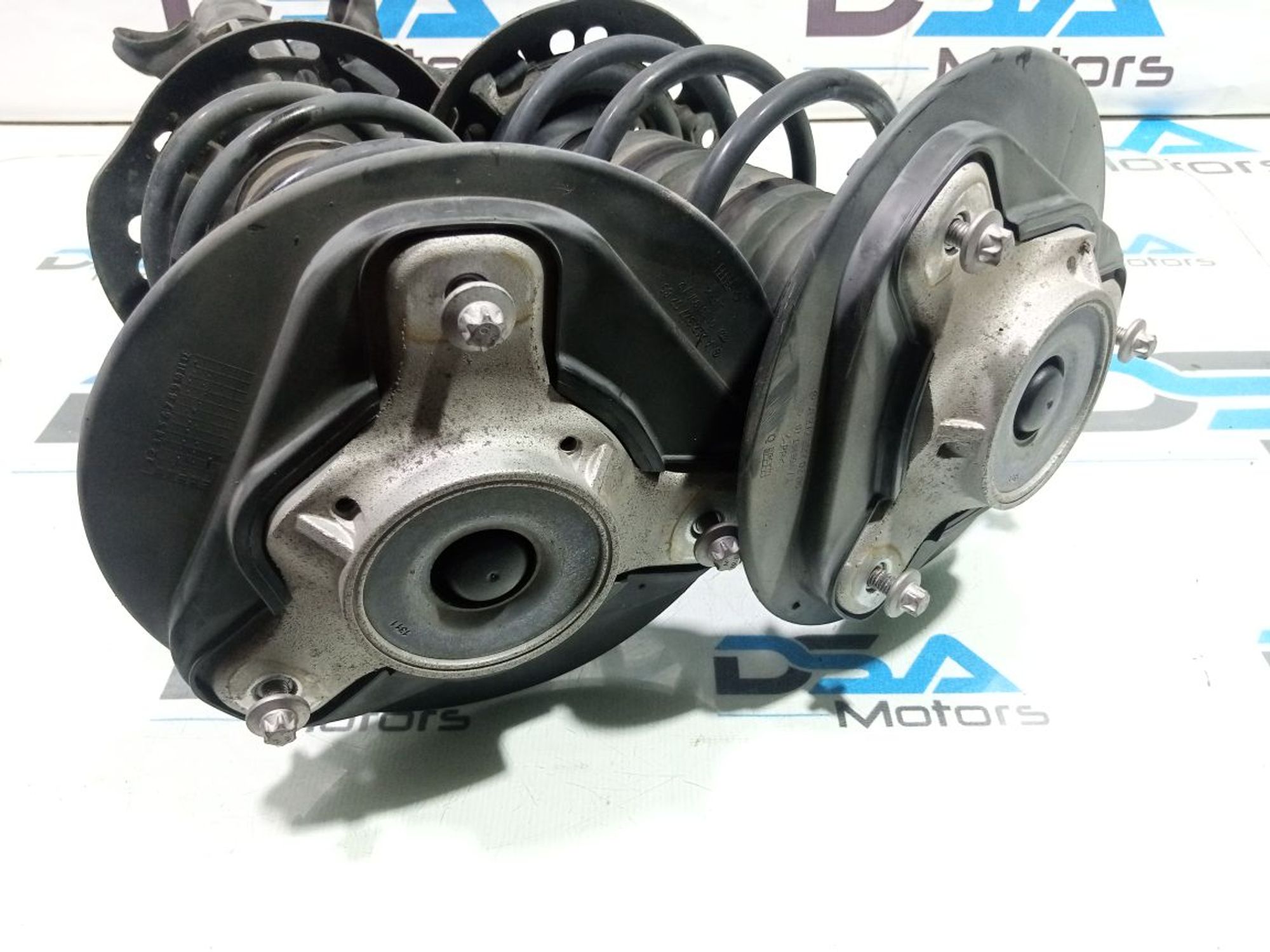 https://gcs.partsauto.market/rn-stockpro.appspot.com/thmbs/userImages/b7628e092085f1f91467af1afb6e7630/part/34b80bc7-cc08-41f9-a5b7-7d050feea690_1748894817130.jpg