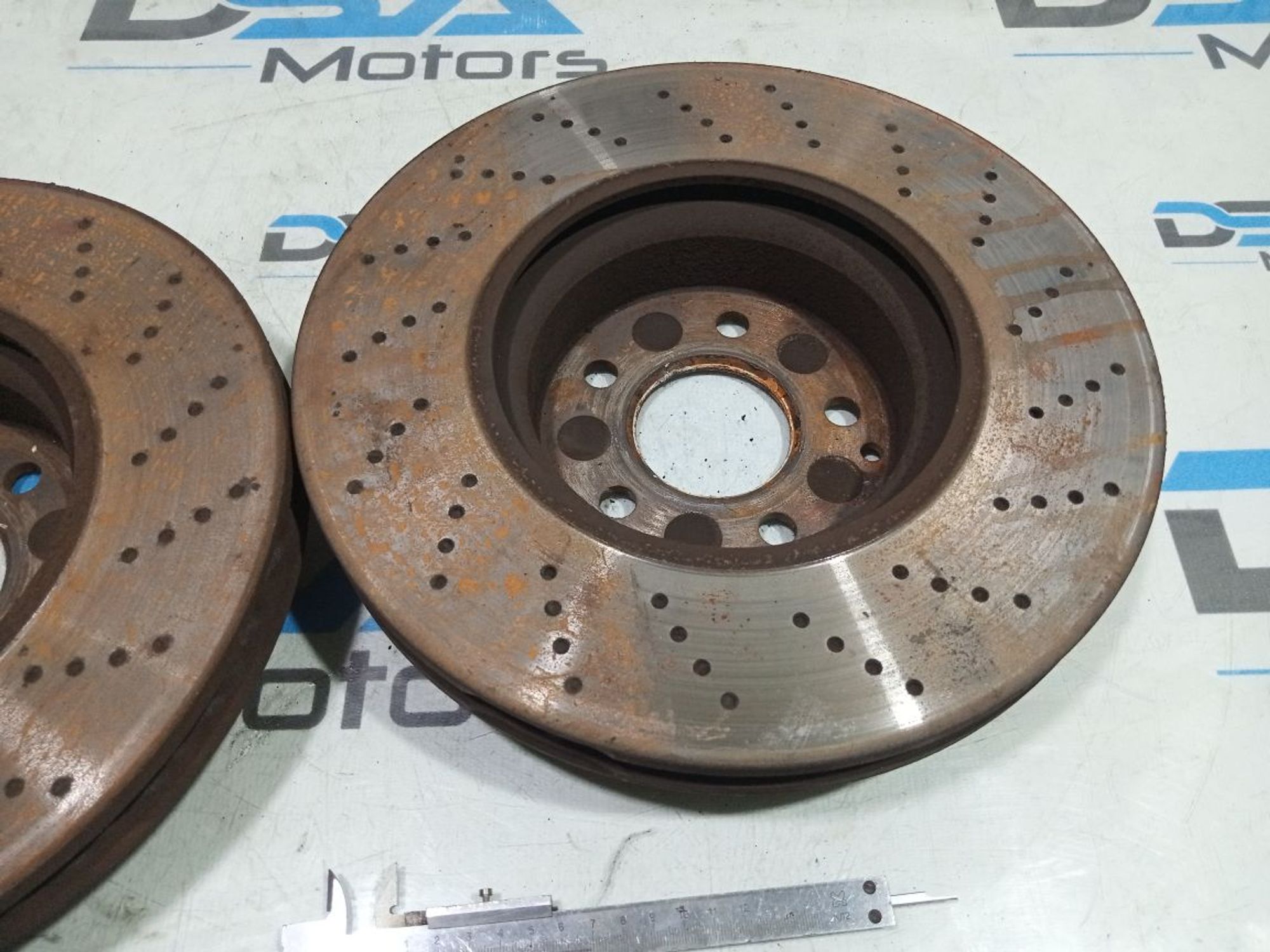 https://gcs.partsauto.market/rn-stockpro.appspot.com/thmbs/userImages/b7628e092085f1f91467af1afb6e7630/part/34f2b6e4-4604-4bf9-a78f-00e41381b83d_1749153381002.jpg