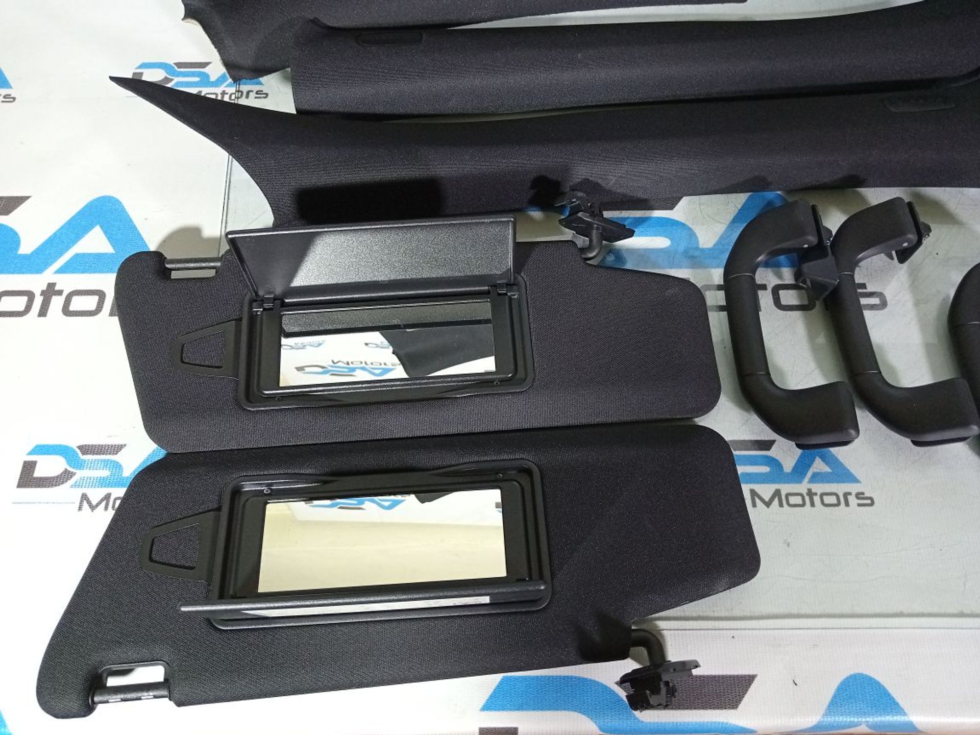 https://gcs.partsauto.market/rn-stockpro.appspot.com/thmbs/userImages/b7628e092085f1f91467af1afb6e7630/part/354dead4-35a0-48b7-827d-f46fb41401f8_1747334948500.jpg