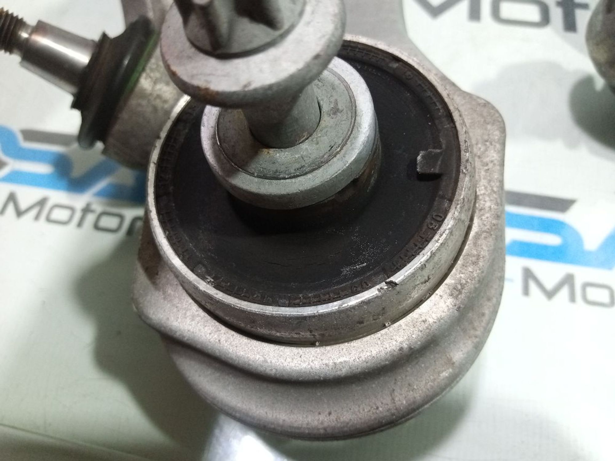 https://gcs.partsauto.market/rn-stockpro.appspot.com/thmbs/userImages/b7628e092085f1f91467af1afb6e7630/part/35c98263-a262-4a2a-baa8-a3a82b0822bb_1748410613635.jpg