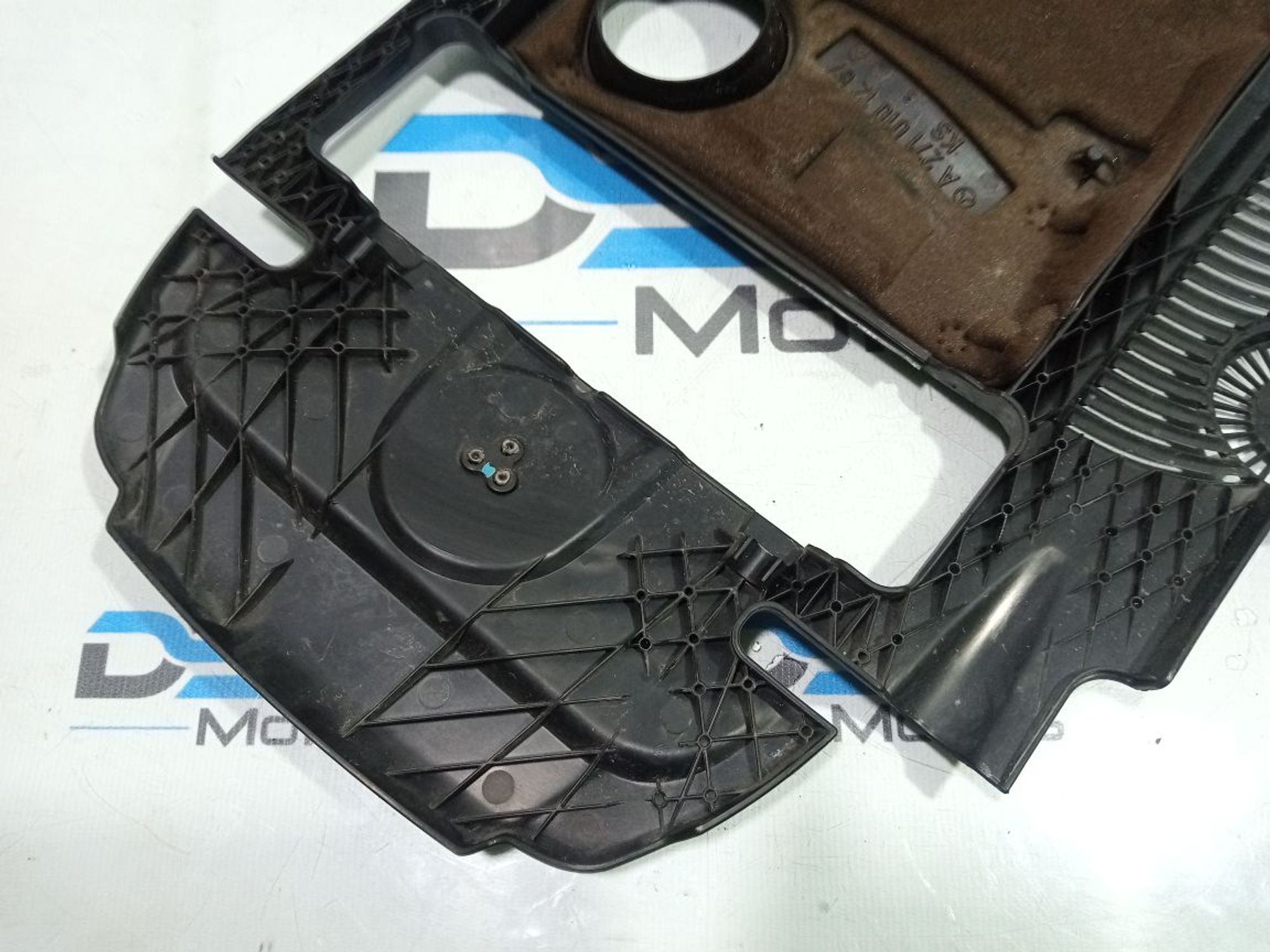 https://gcs.partsauto.market/rn-stockpro.appspot.com/thmbs/userImages/b7628e092085f1f91467af1afb6e7630/part/3605844e-ae67-4847-8eda-7d97bde048aa_1748620806391.jpg
