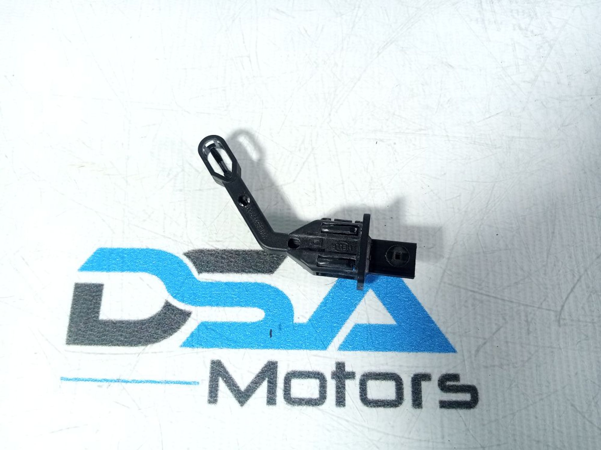 https://gcs.partsauto.market/rn-stockpro.appspot.com/thmbs/userImages/b7628e092085f1f91467af1afb6e7630/part/36235c41-3ba7-418c-82b4-34eb48159a71_1747058326077.jpg