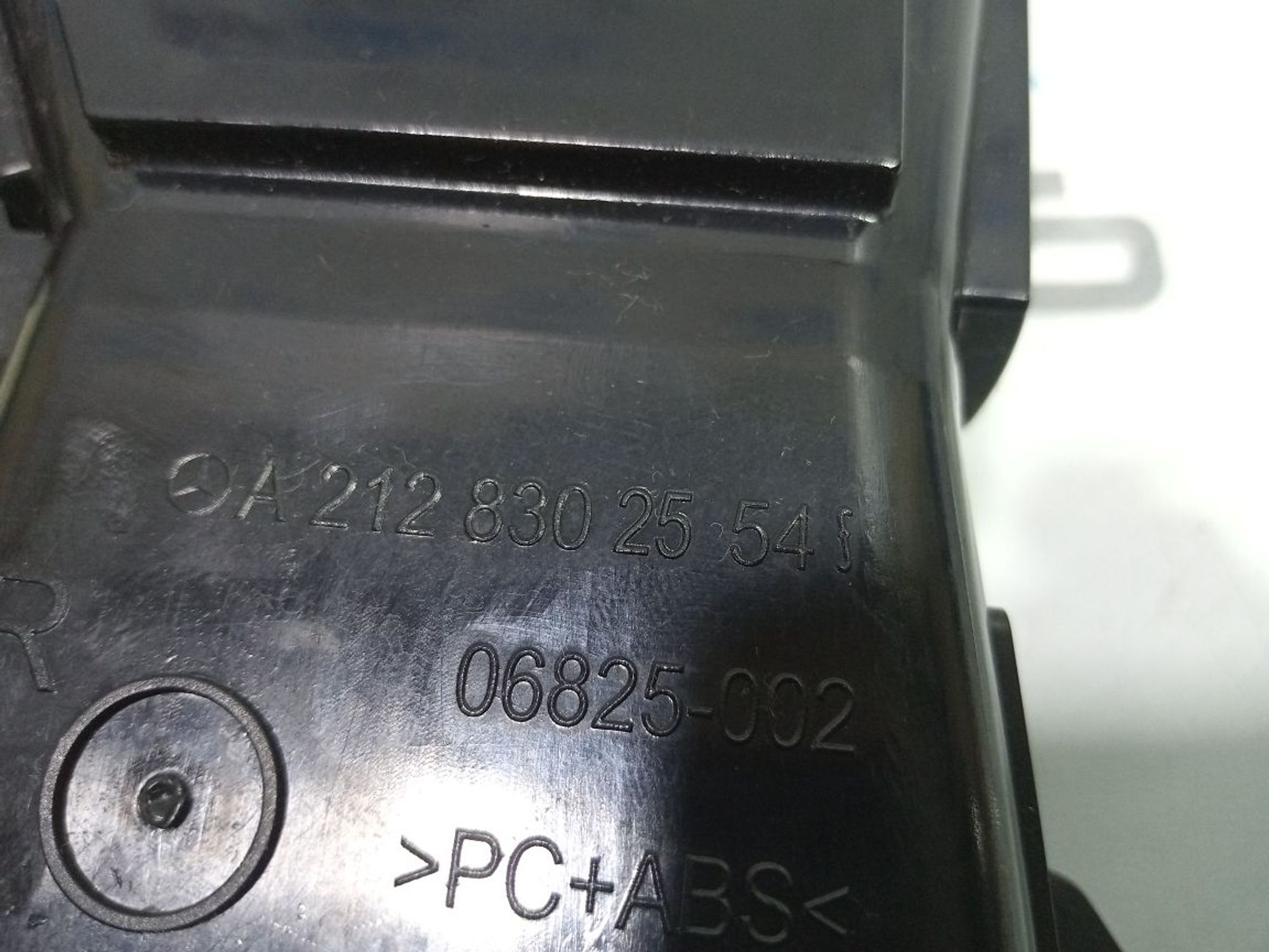 https://gcs.partsauto.market/rn-stockpro.appspot.com/thmbs/userImages/b7628e092085f1f91467af1afb6e7630/part/36af1740-d868-43a1-811b-41d014ebe0f3_1748621497691.jpg