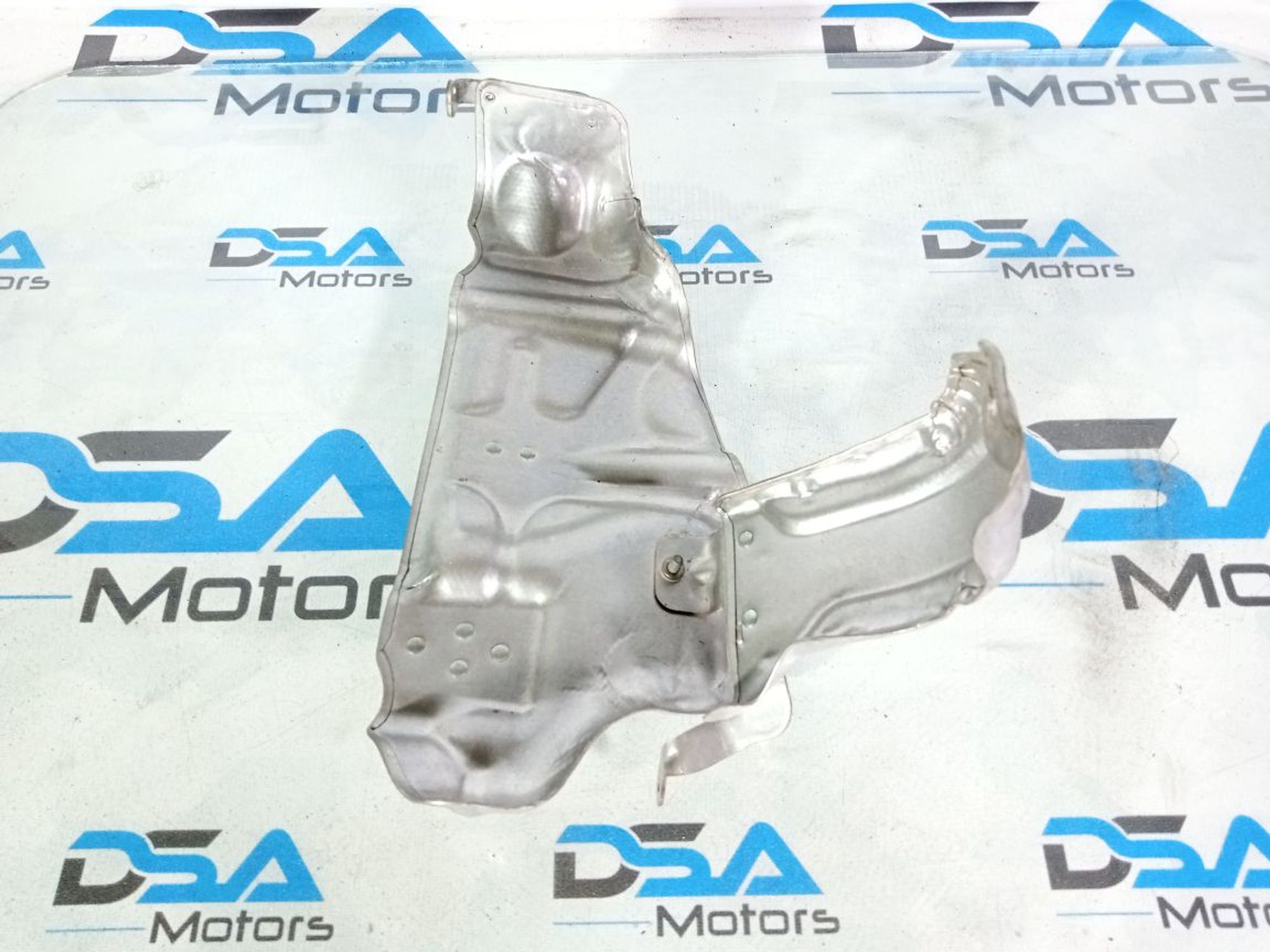 https://gcs.partsauto.market/rn-stockpro.appspot.com/thmbs/userImages/b7628e092085f1f91467af1afb6e7630/part/37afc4ee-5a20-477a-8790-35f005289d11_1740905141326.jpg