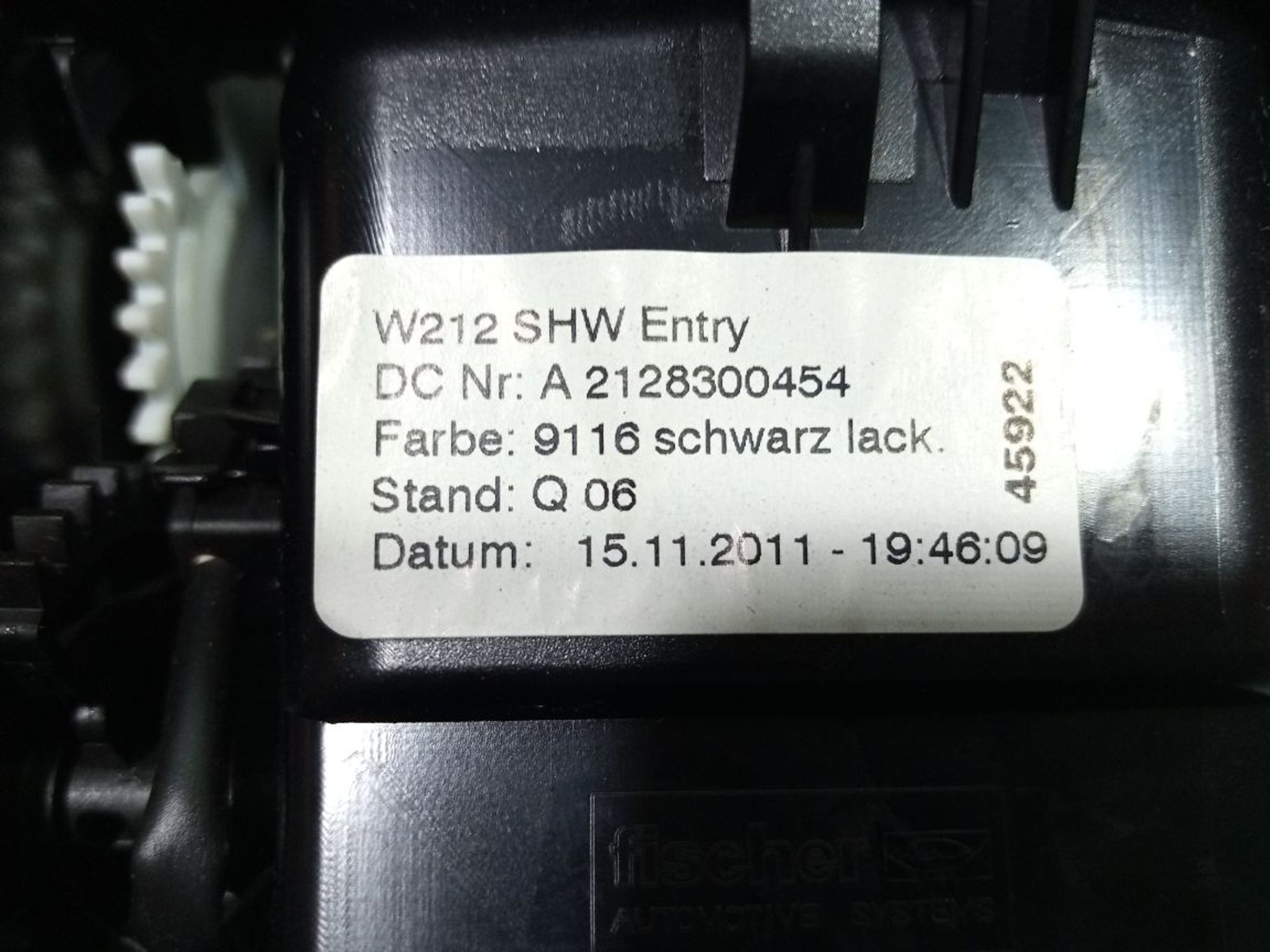 https://gcs.partsauto.market/rn-stockpro.appspot.com/thmbs/userImages/b7628e092085f1f91467af1afb6e7630/part/384e0f06-05b5-4909-ae29-7cd207c6ee9b_1748162303825.jpg