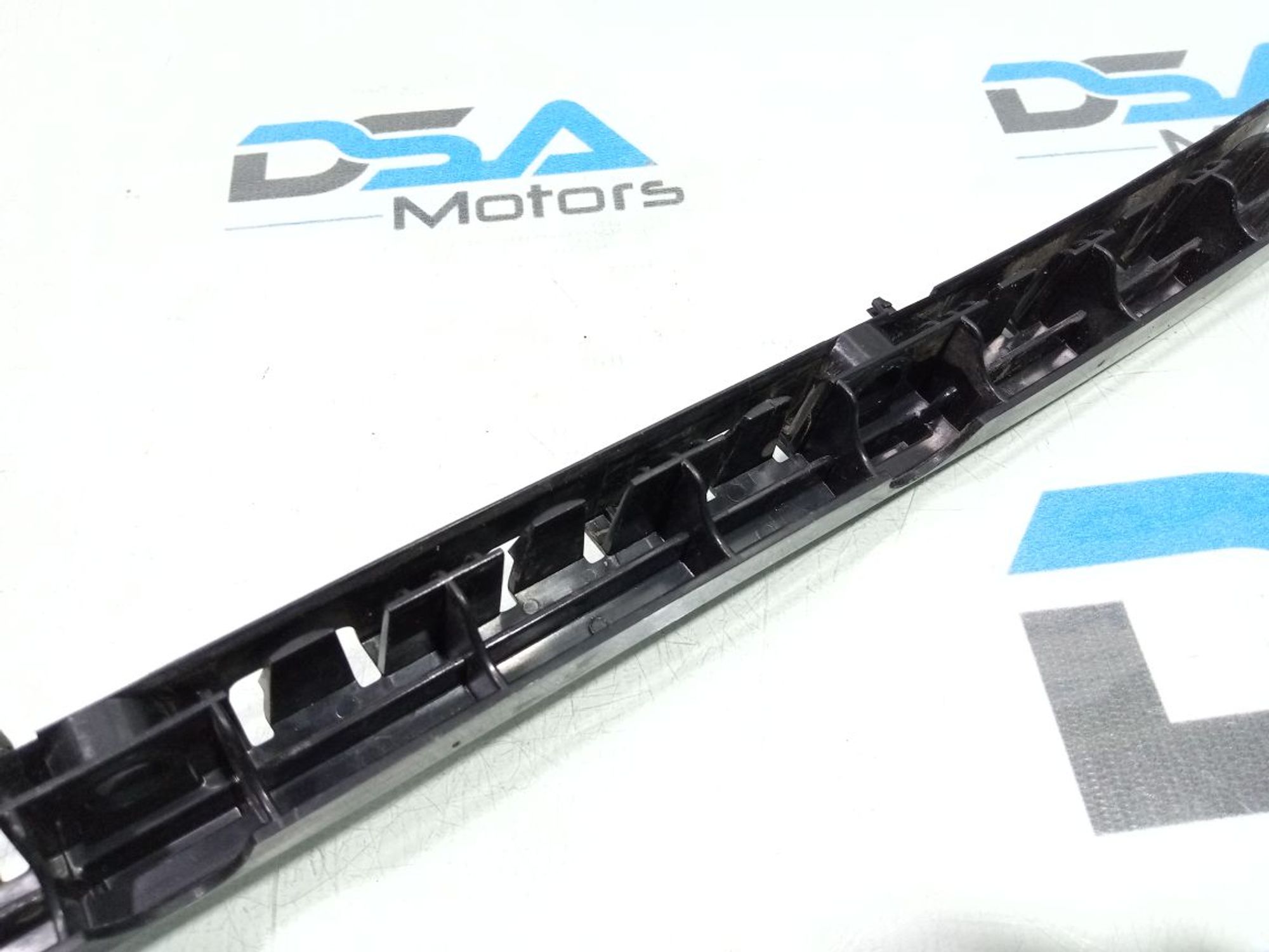 https://gcs.partsauto.market/rn-stockpro.appspot.com/thmbs/userImages/b7628e092085f1f91467af1afb6e7630/part/388cb040-cd9a-4e2f-aca8-1330a9e54ce2_1748107063799.jpg