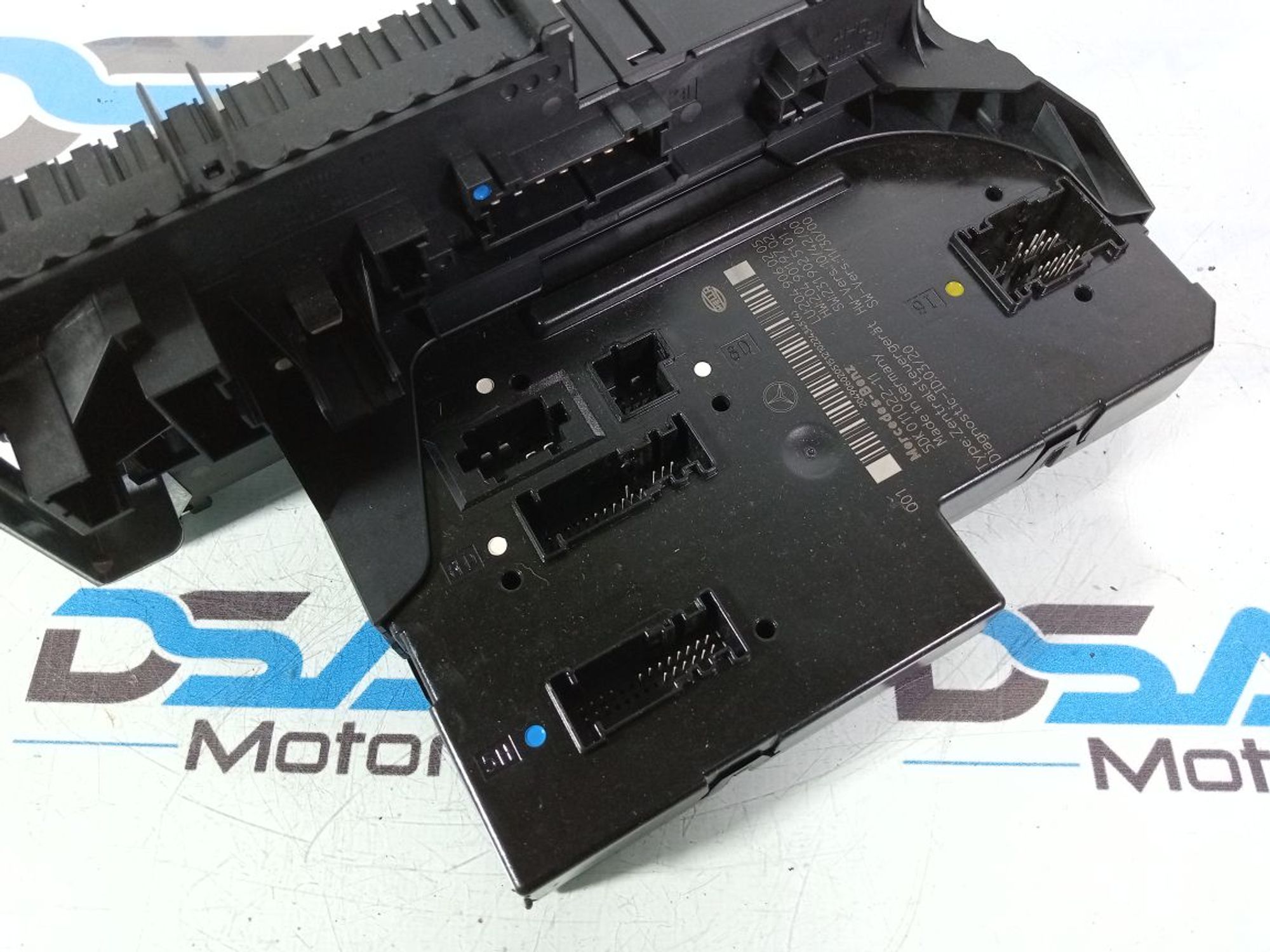 https://gcs.partsauto.market/rn-stockpro.appspot.com/thmbs/userImages/b7628e092085f1f91467af1afb6e7630/part/396f5f0c-0ea0-4611-a433-a8a8d1c1c516_1737110491752.jpg