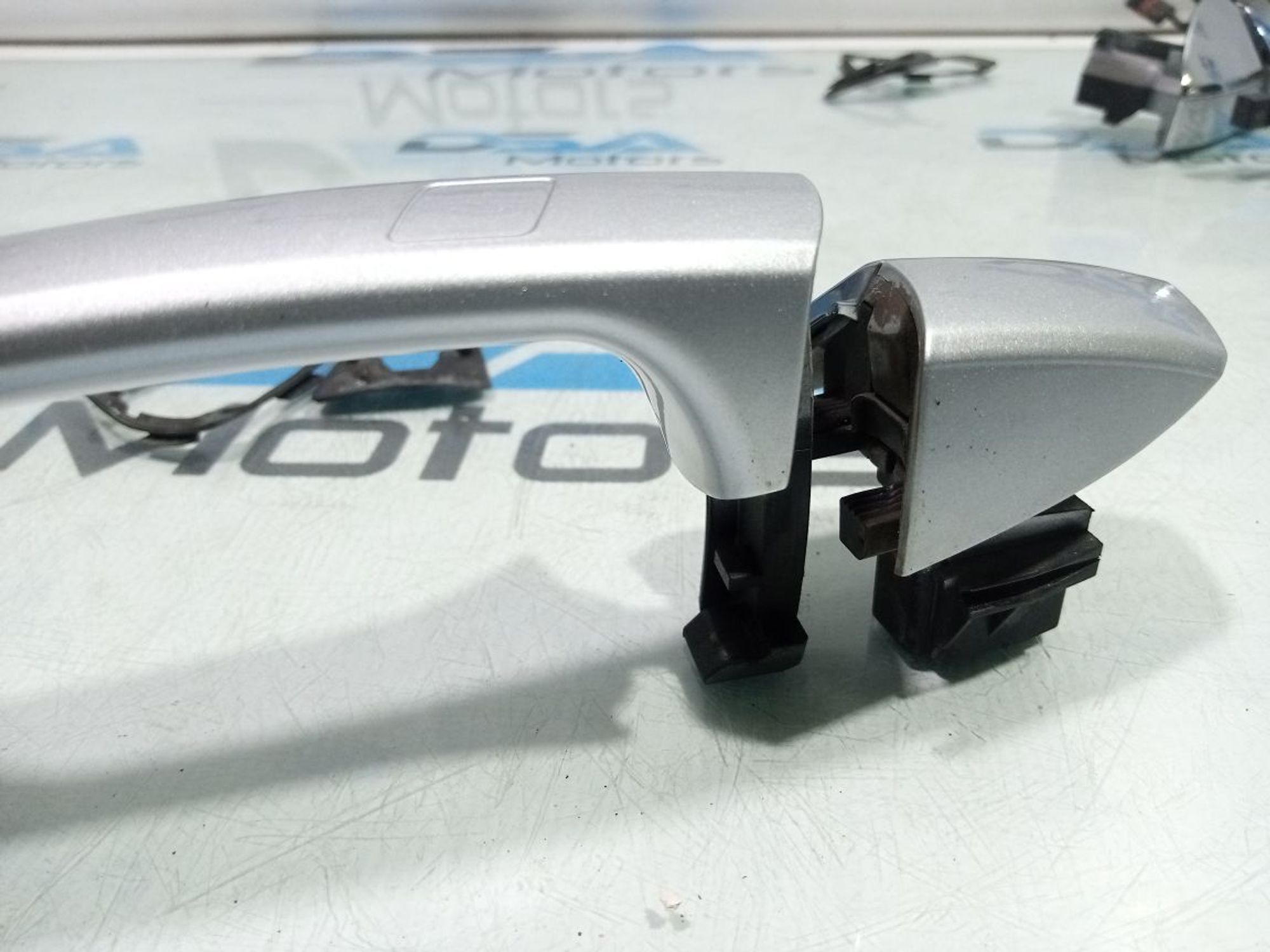 https://gcs.partsauto.market/rn-stockpro.appspot.com/thmbs/userImages/b7628e092085f1f91467af1afb6e7630/part/3a7f78d6-5565-4796-b478-542fcb459684_1748849952395.jpg