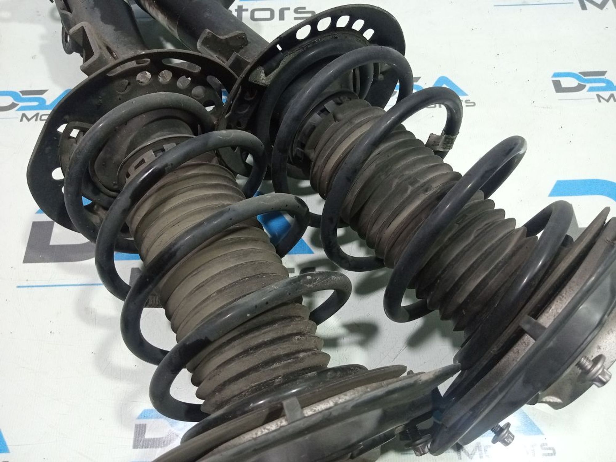 https://gcs.partsauto.market/rn-stockpro.appspot.com/thmbs/userImages/b7628e092085f1f91467af1afb6e7630/part/3b1b0dd2-ae70-41b4-a9dd-1fee6adc9974_1748894819370.jpg