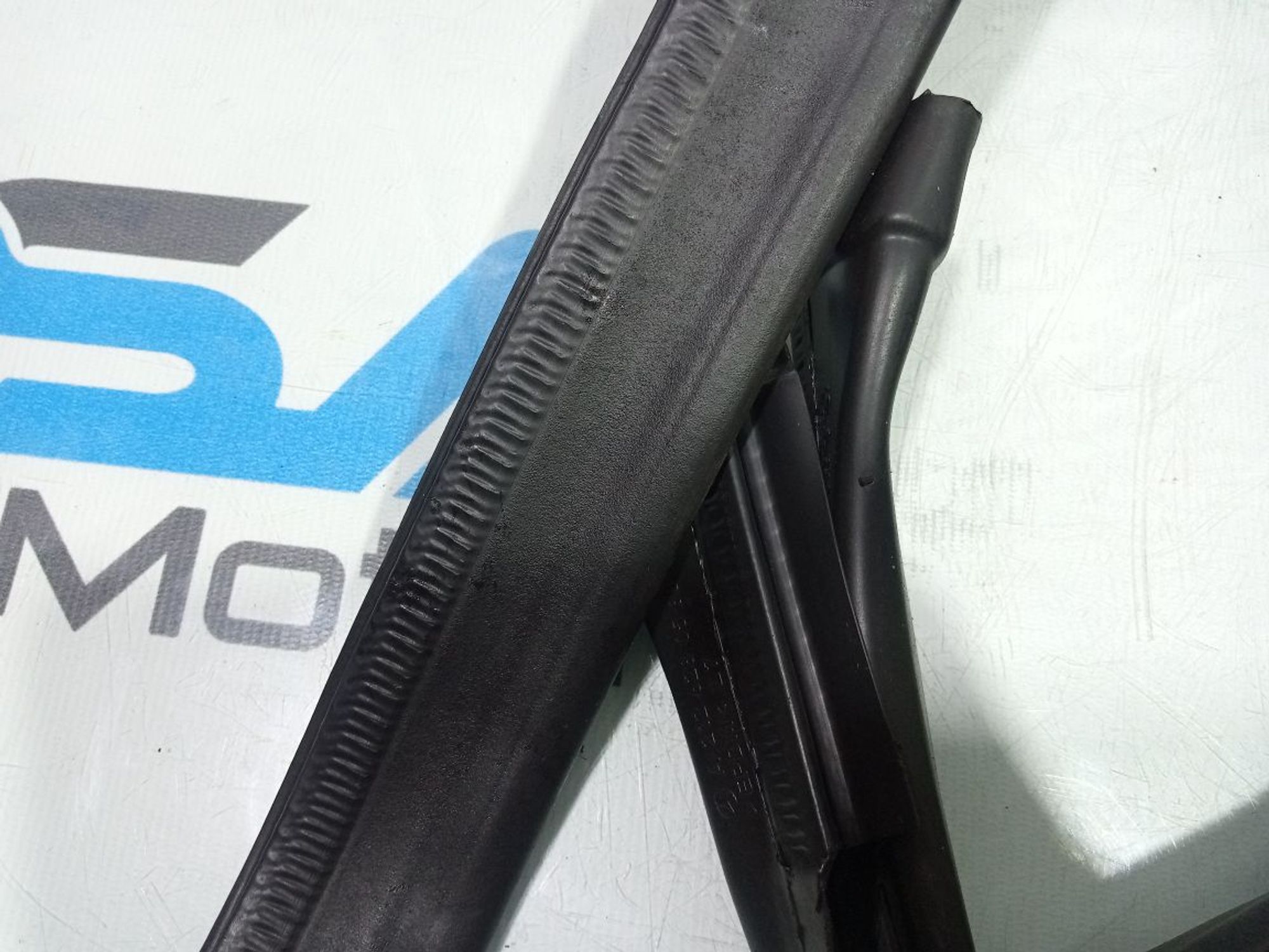 https://gcs.partsauto.market/rn-stockpro.appspot.com/thmbs/userImages/b7628e092085f1f91467af1afb6e7630/part/3b64ba1b-0c60-4af5-9fc4-91c38f8801a3_1747848945354.jpg