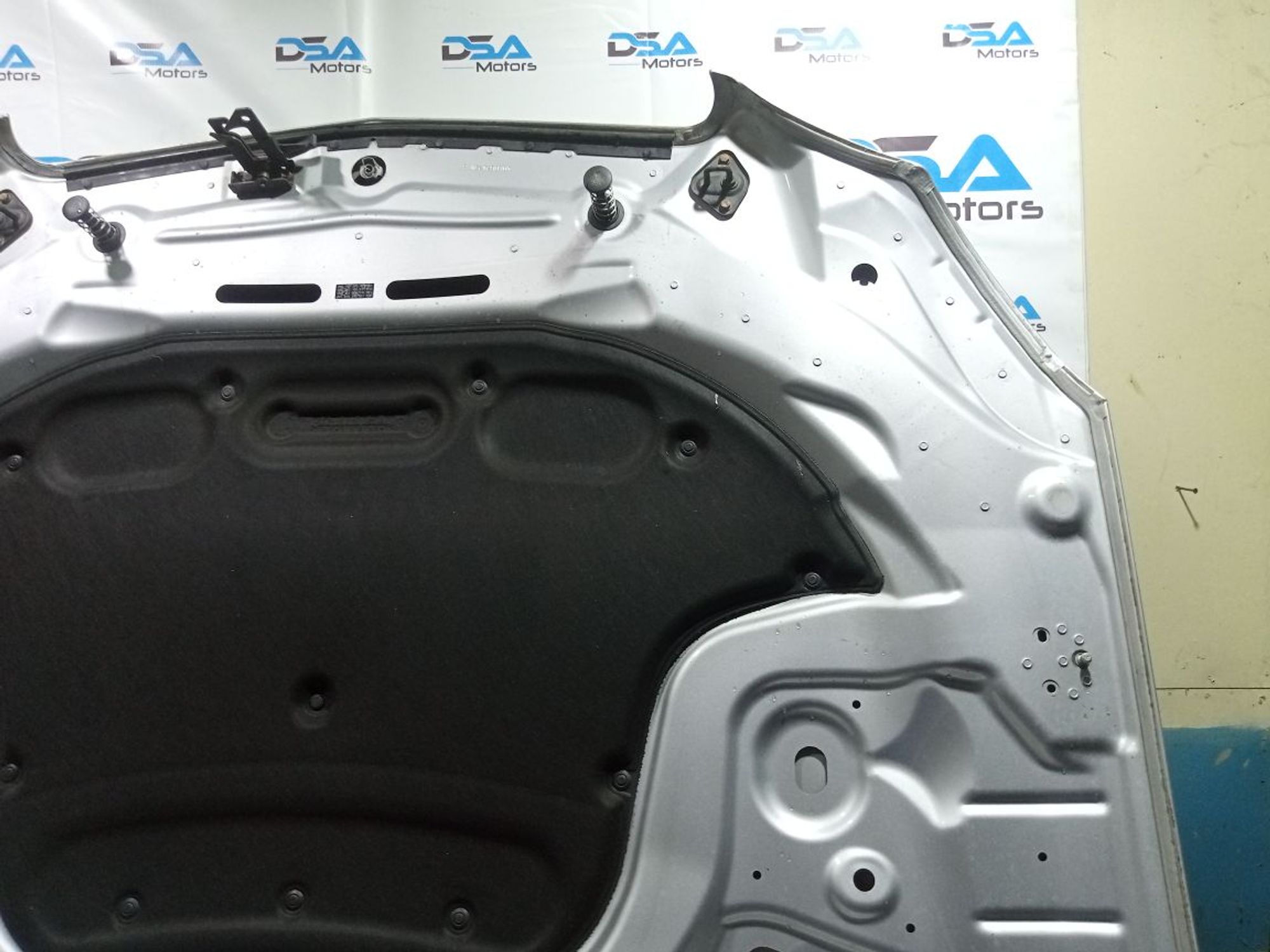 https://gcs.partsauto.market/rn-stockpro.appspot.com/thmbs/userImages/b7628e092085f1f91467af1afb6e7630/part/3b655468-f43b-4ba9-a8a1-90f563559e29_1748870140130.jpg