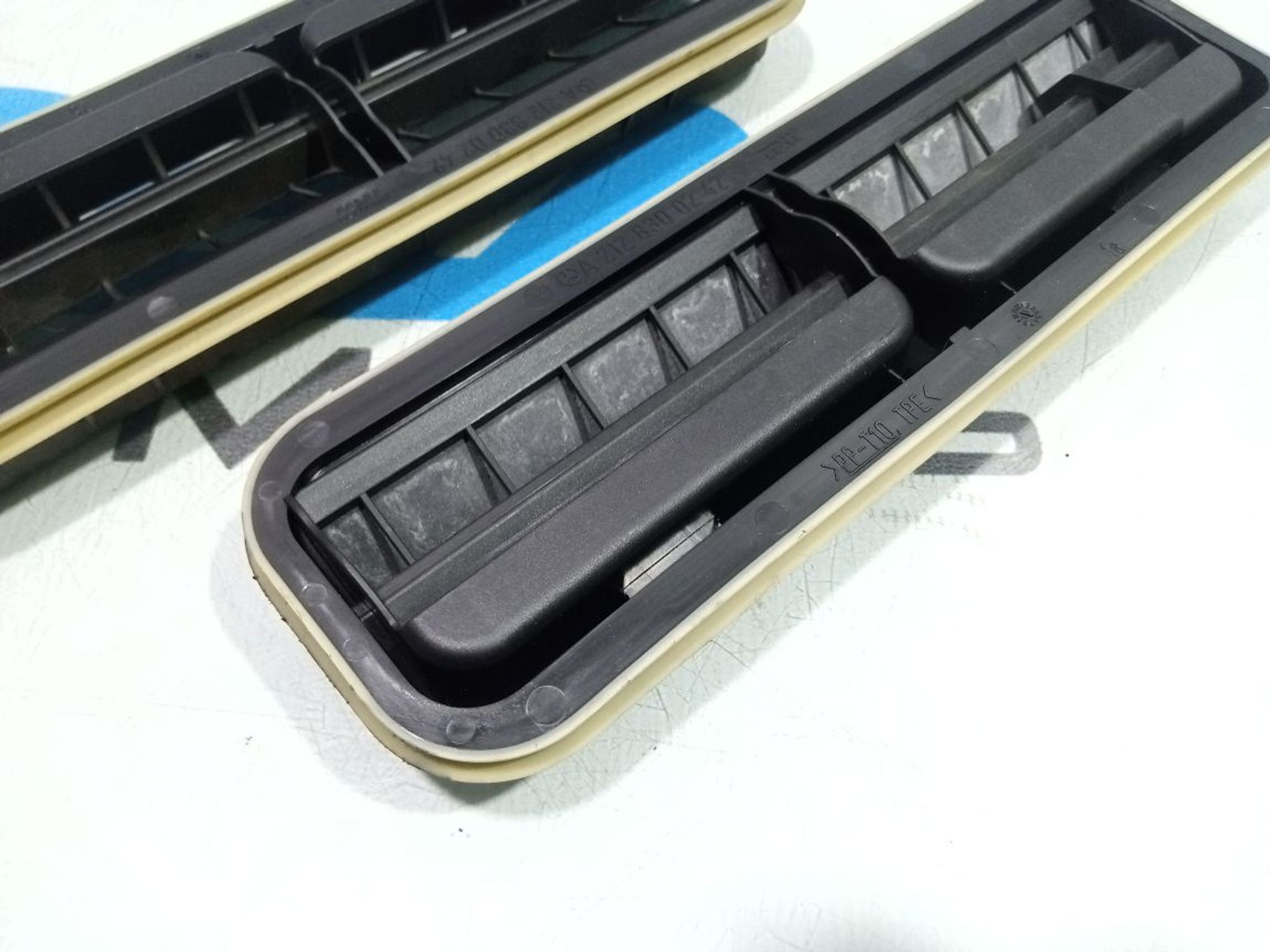 https://gcs.partsauto.market/rn-stockpro.appspot.com/thmbs/userImages/b7628e092085f1f91467af1afb6e7630/part/3c930365-c9d1-4794-8528-6c4a4d7fe9bb_1748855916738.jpg