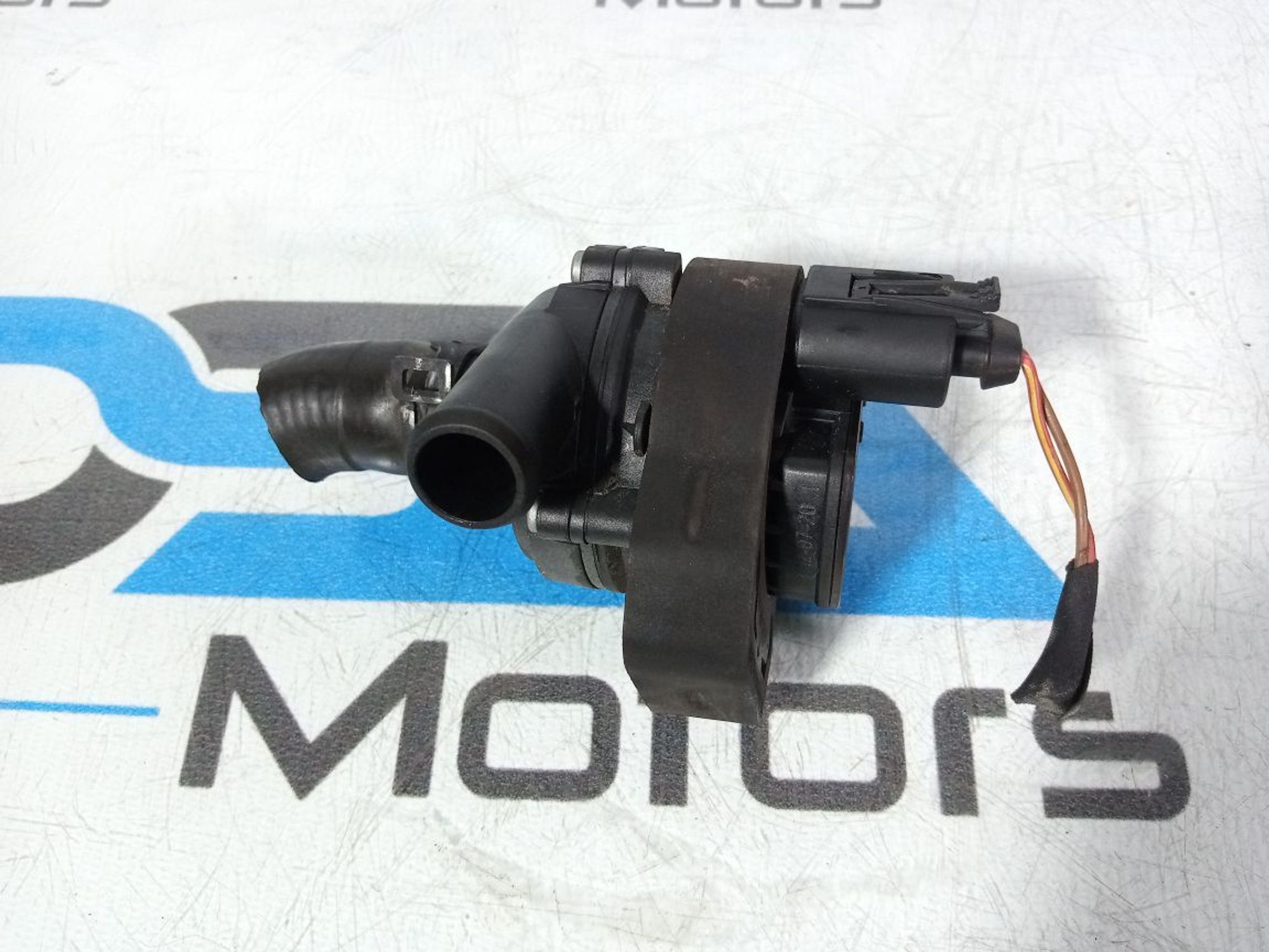 https://gcs.partsauto.market/rn-stockpro.appspot.com/thmbs/userImages/b7628e092085f1f91467af1afb6e7630/part/3e4a6979-0467-4592-a1d7-72bc3ab18e59_1747652869956.jpg