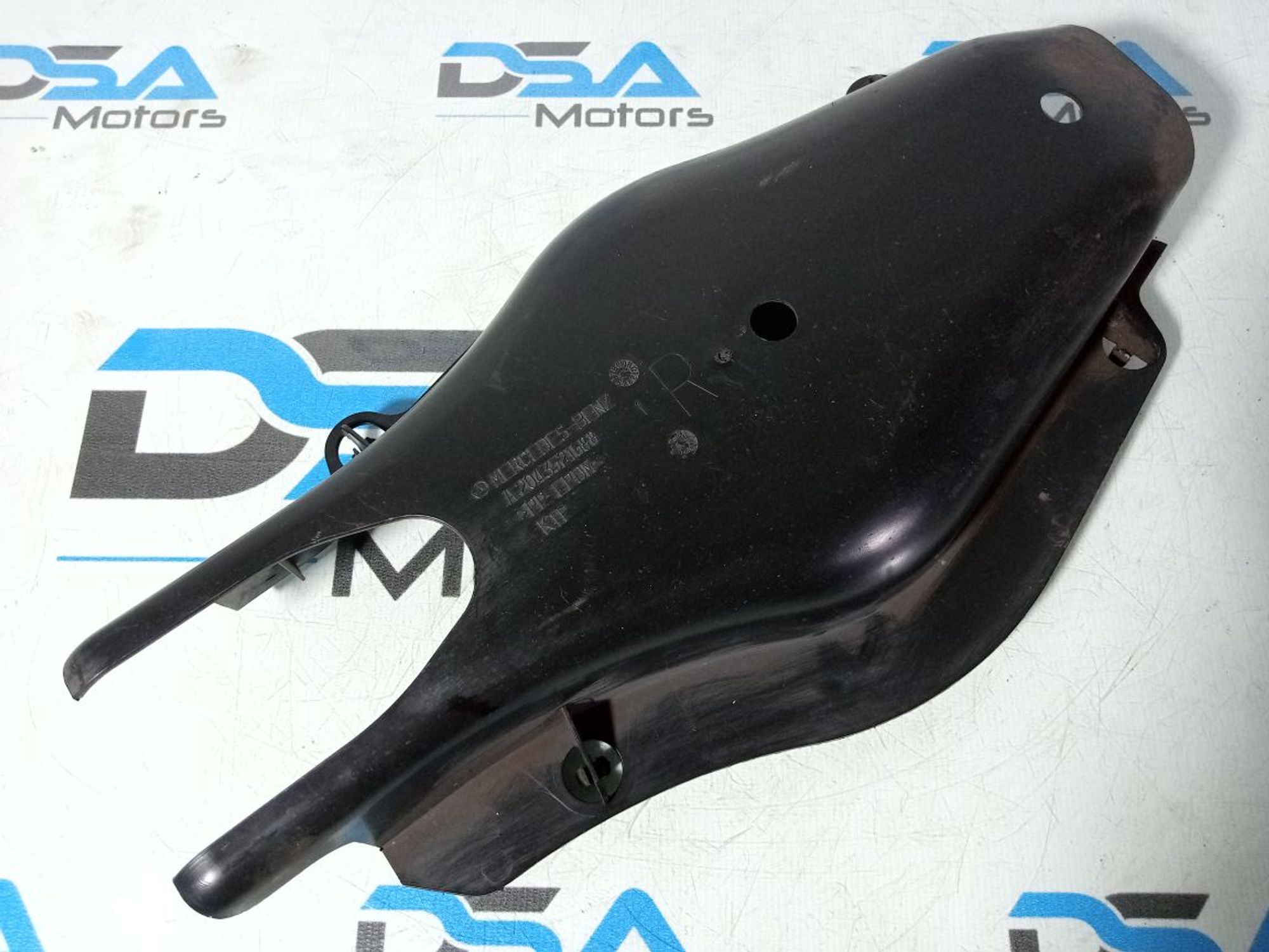https://gcs.partsauto.market/rn-stockpro.appspot.com/thmbs/userImages/b7628e092085f1f91467af1afb6e7630/part/3e6eb278-6af7-4d73-82d6-bfa634f1babb_1747469010086.jpg