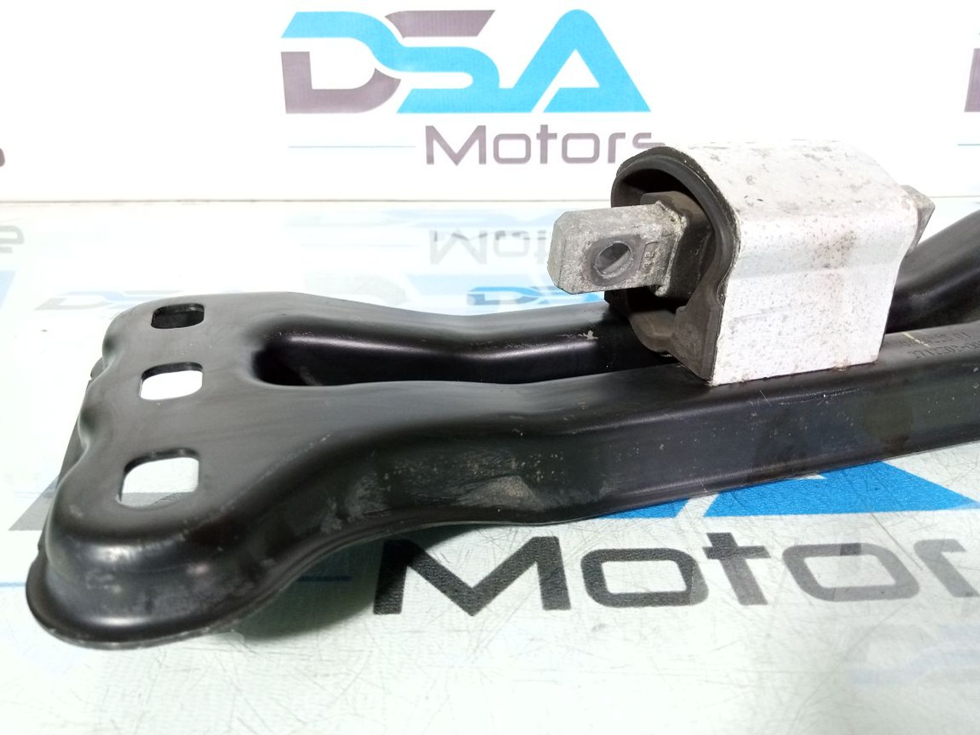 https://gcs.partsauto.market/rn-stockpro.appspot.com/thmbs/userImages/b7628e092085f1f91467af1afb6e7630/part/3eea2fb4-96e1-4f14-b94d-936d2c061985_1747335603490.jpg