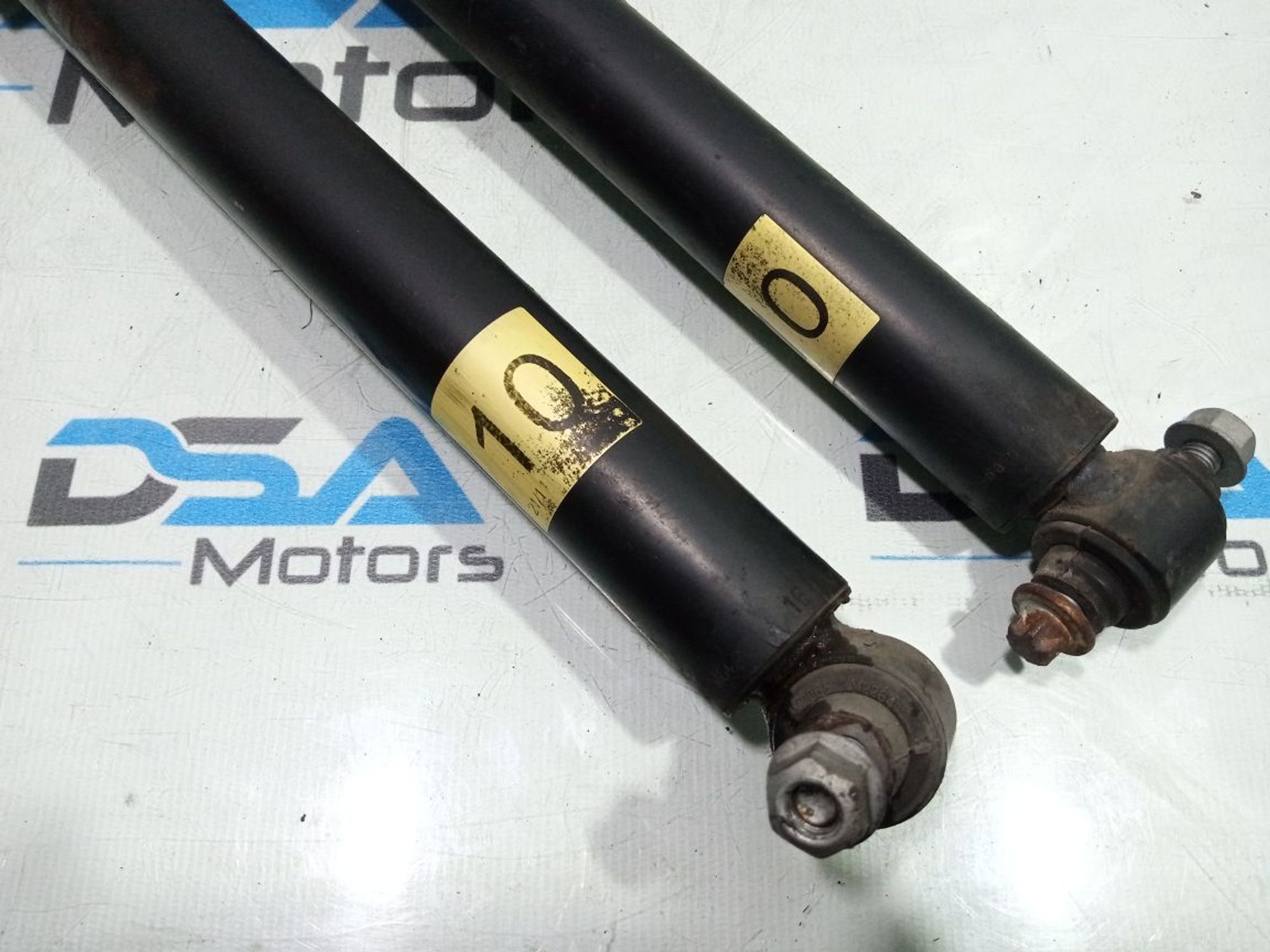 https://gcs.partsauto.market/rn-stockpro.appspot.com/thmbs/userImages/b7628e092085f1f91467af1afb6e7630/part/3fb761d4-15d4-4bf4-bdbd-94358dcbe263_1748615682343.jpg