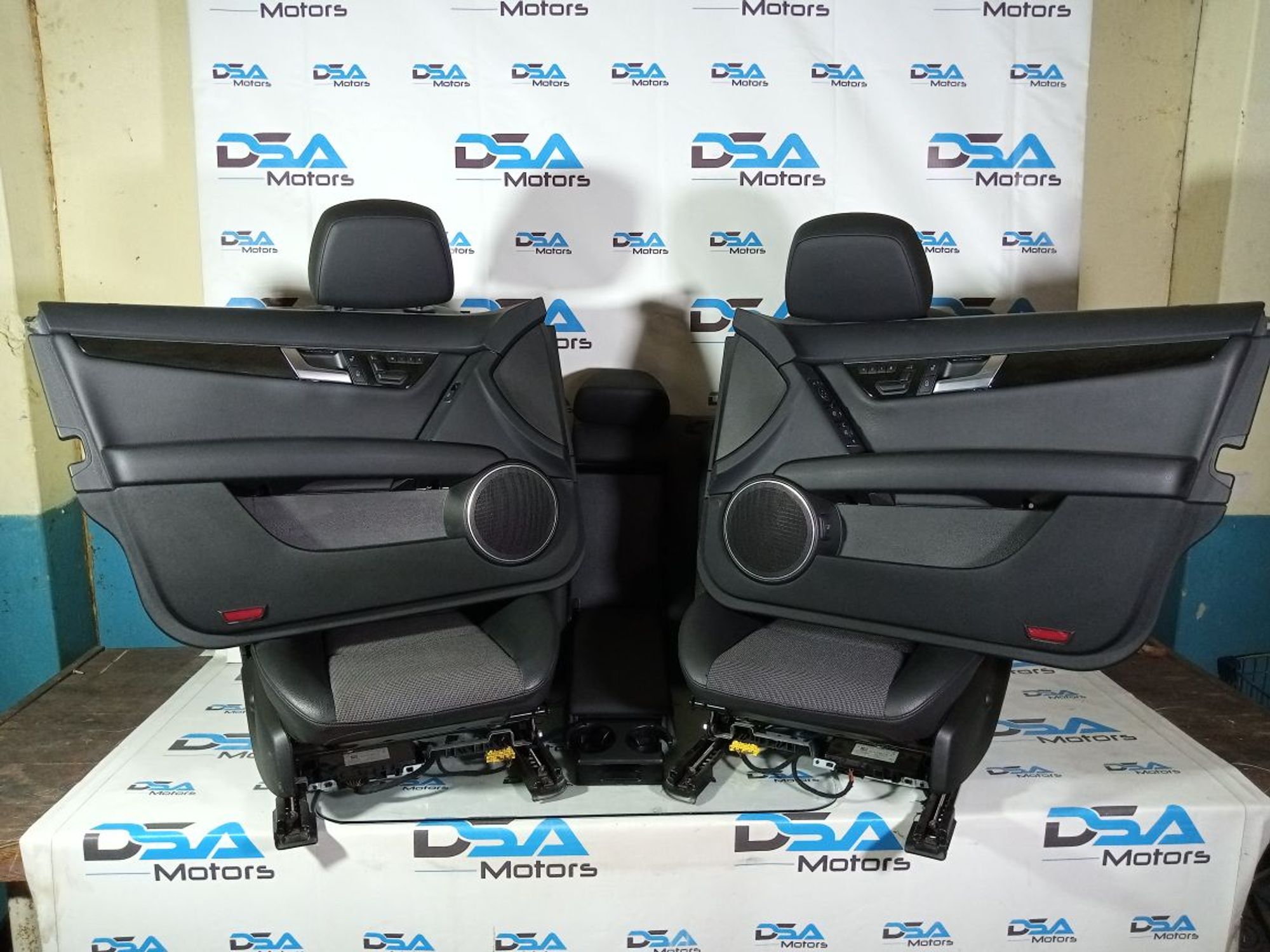https://gcs.partsauto.market/rn-stockpro.appspot.com/thmbs/userImages/b7628e092085f1f91467af1afb6e7630/part/407bc05c-a87e-4f86-9da9-bcdd3ad1900a_1747212596246.jpg