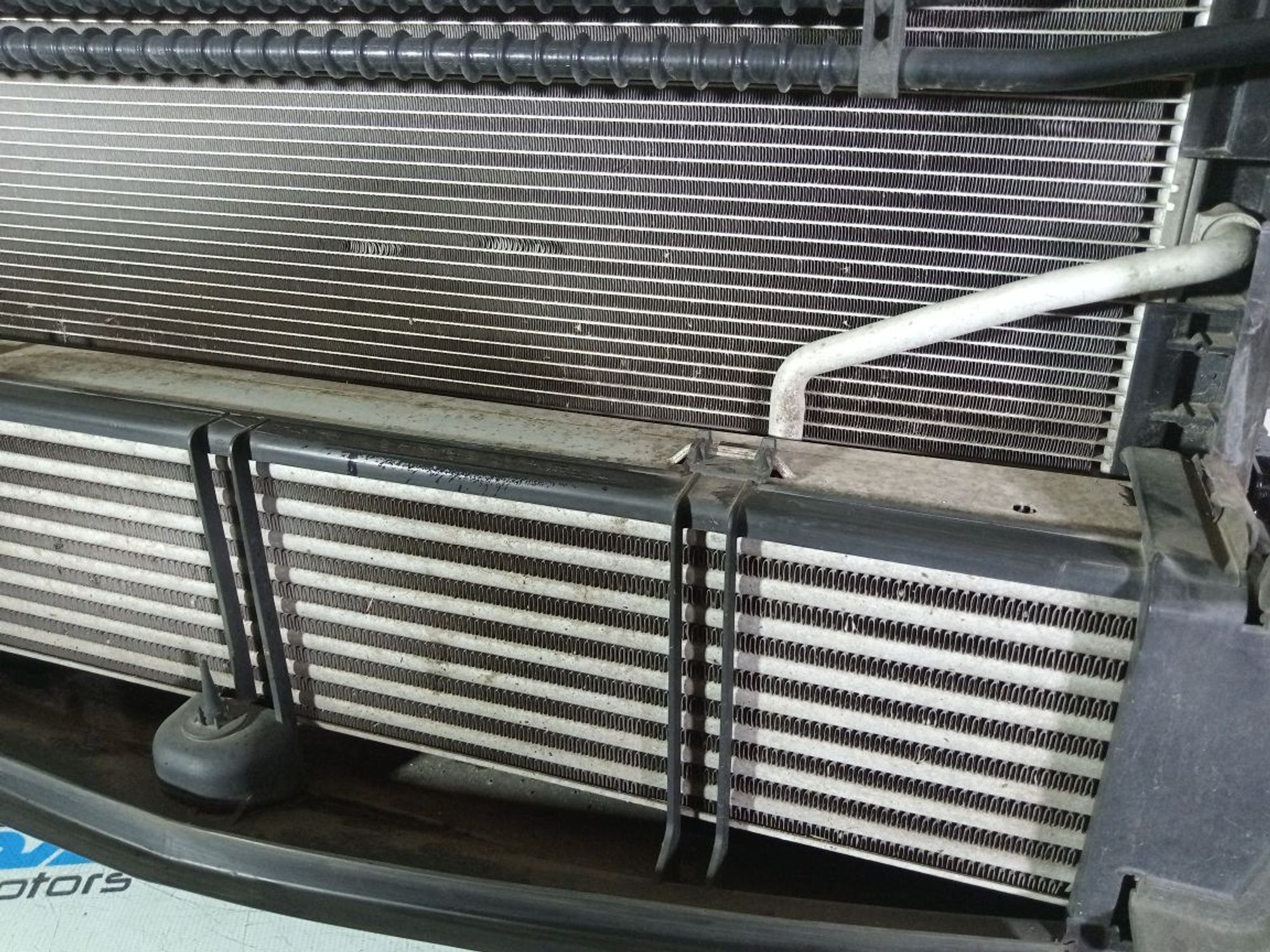 https://gcs.partsauto.market/rn-stockpro.appspot.com/thmbs/userImages/b7628e092085f1f91467af1afb6e7630/part/40d39200-51d8-400b-958e-edcd3a6de300_1747216078428.jpg
