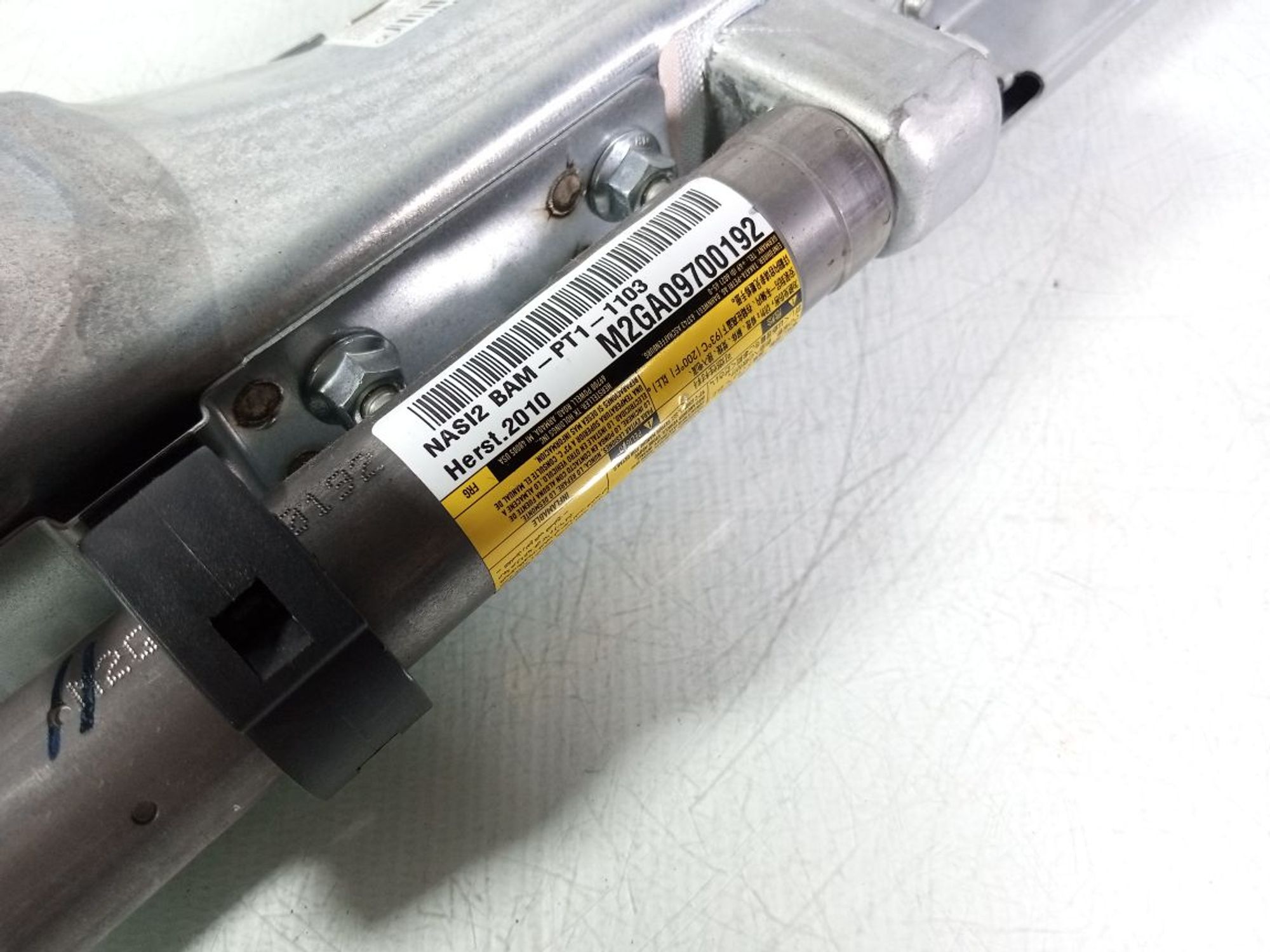 https://gcs.partsauto.market/rn-stockpro.appspot.com/thmbs/userImages/b7628e092085f1f91467af1afb6e7630/part/41a7266c-393c-4b4b-baf6-a226b248d4ad_1746538996170.jpg