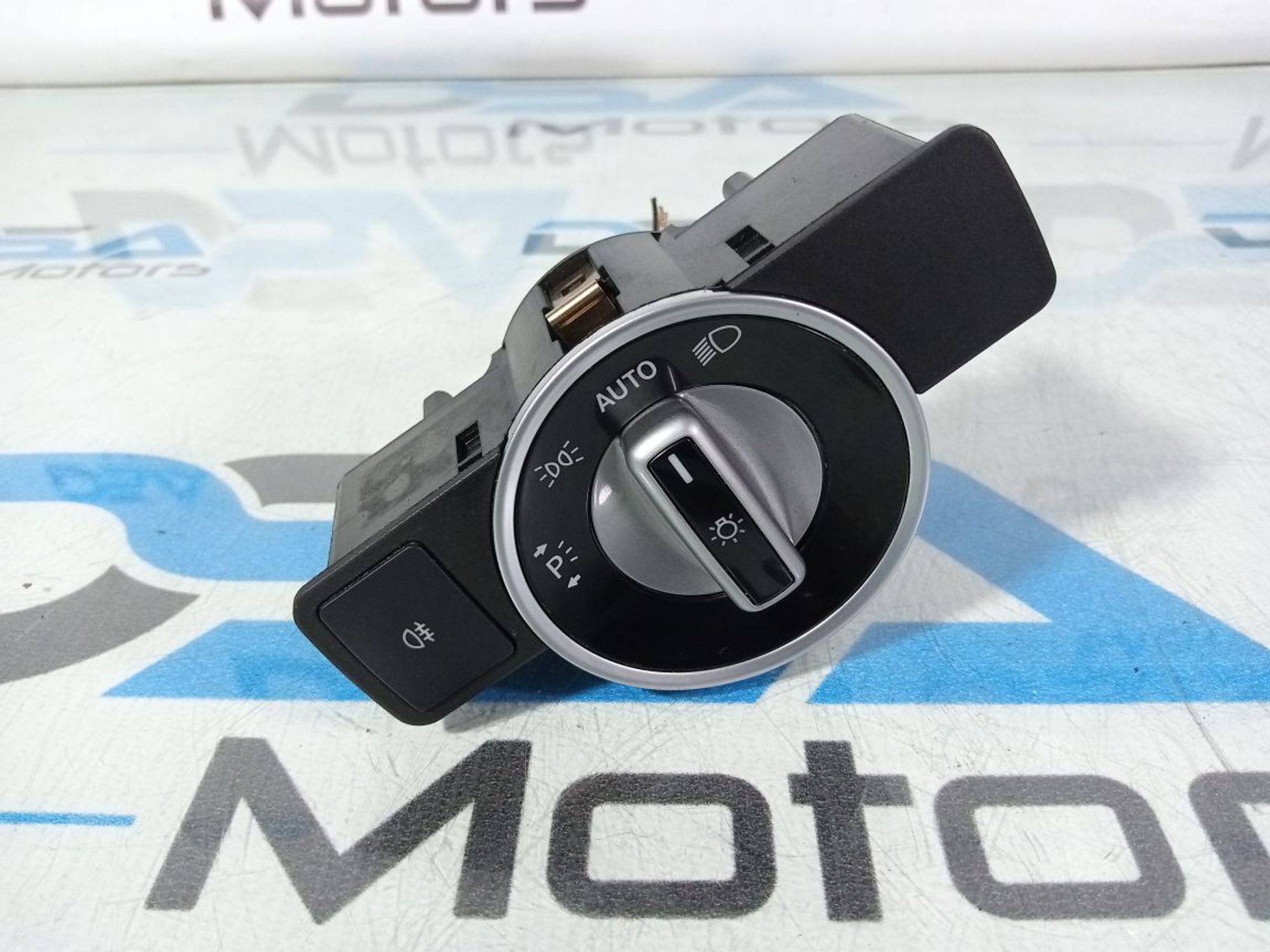 https://gcs.partsauto.market/rn-stockpro.appspot.com/thmbs/userImages/b7628e092085f1f91467af1afb6e7630/part/4297698a-6a31-4050-9592-658882e18865_1747718152535.jpg
