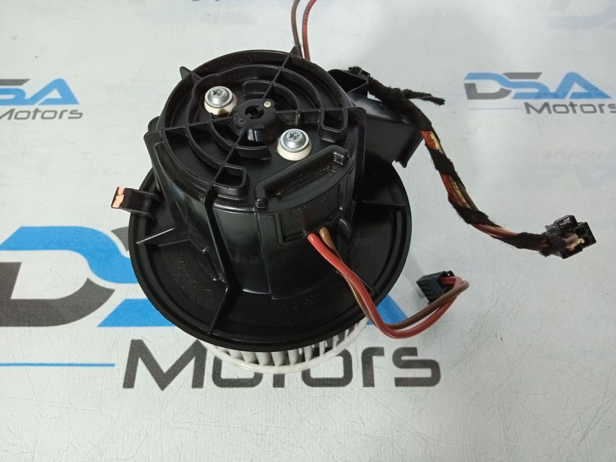 https://gcs.partsauto.market/rn-stockpro.appspot.com/thmbs/userImages/b7628e092085f1f91467af1afb6e7630/part/43e68b30-1781-4144-b3a9-80add7b90c14_1747336310090.jpg