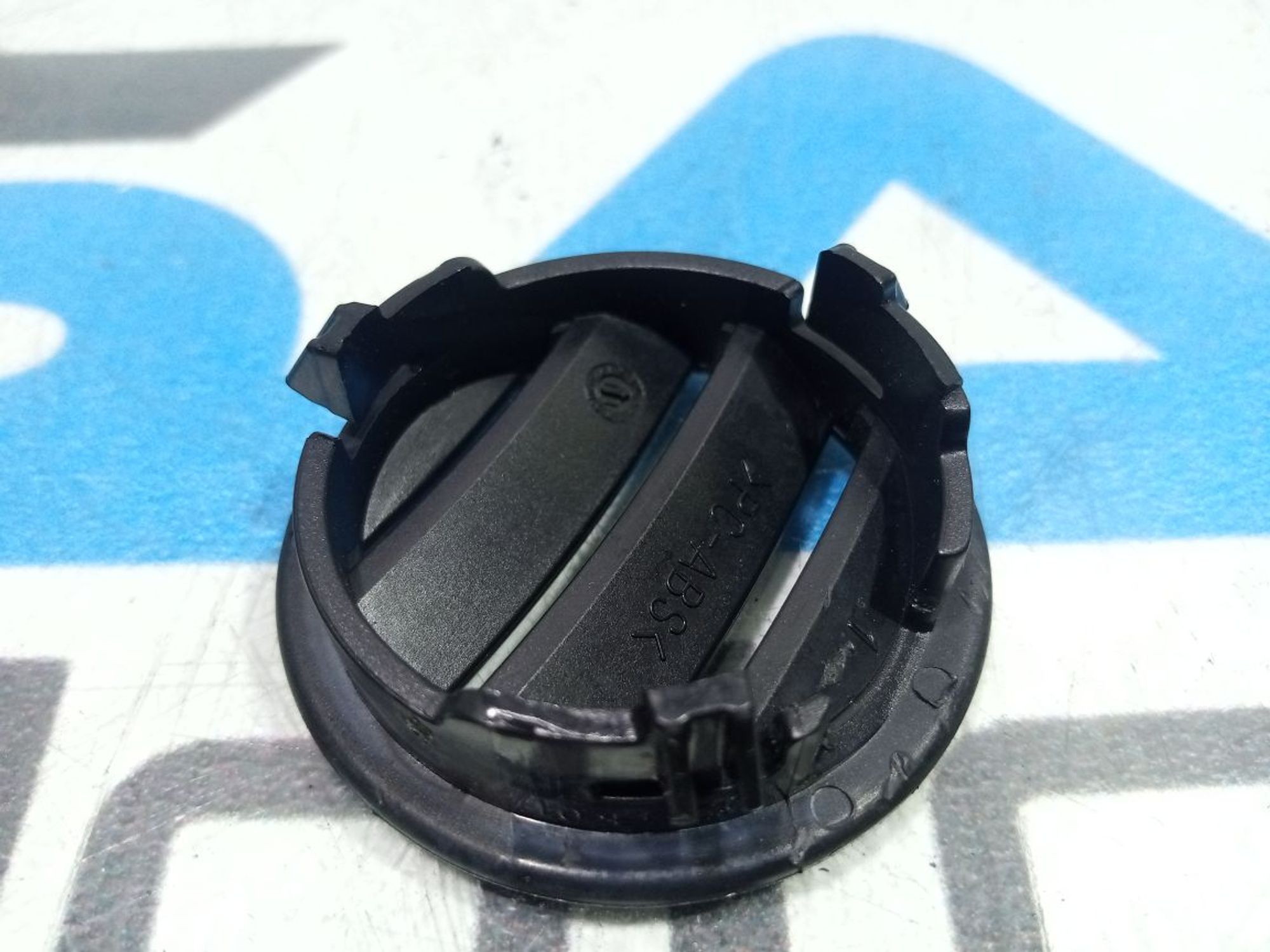 https://gcs.partsauto.market/rn-stockpro.appspot.com/thmbs/userImages/b7628e092085f1f91467af1afb6e7630/part/45713d7d-2b46-4dd0-b8f3-806f8decae1f_1748887780208.jpg