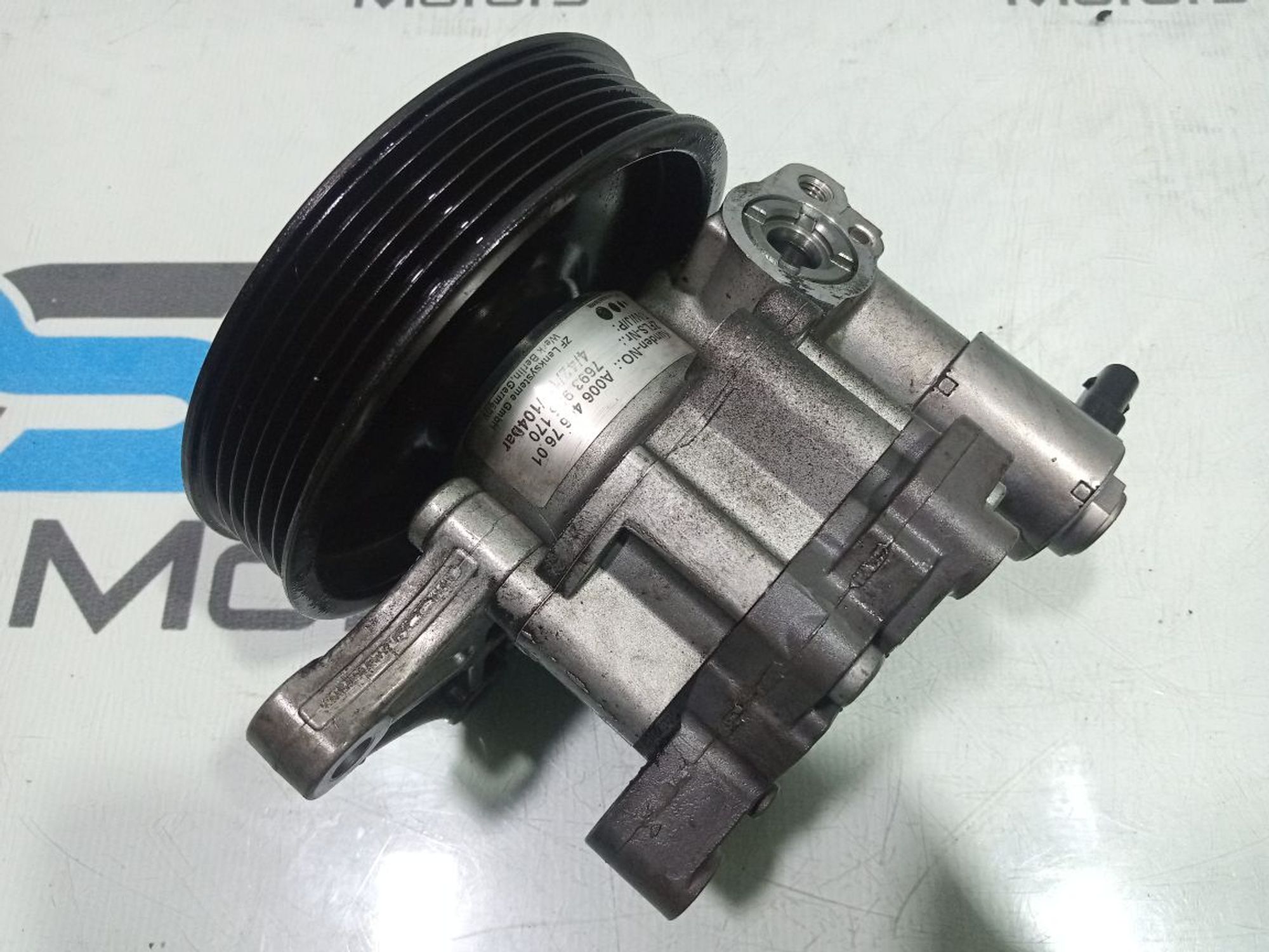 https://gcs.partsauto.market/rn-stockpro.appspot.com/thmbs/userImages/b7628e092085f1f91467af1afb6e7630/part/480b19be-ce3b-4616-877b-c7eeb3e27b75_1747849336200.jpg