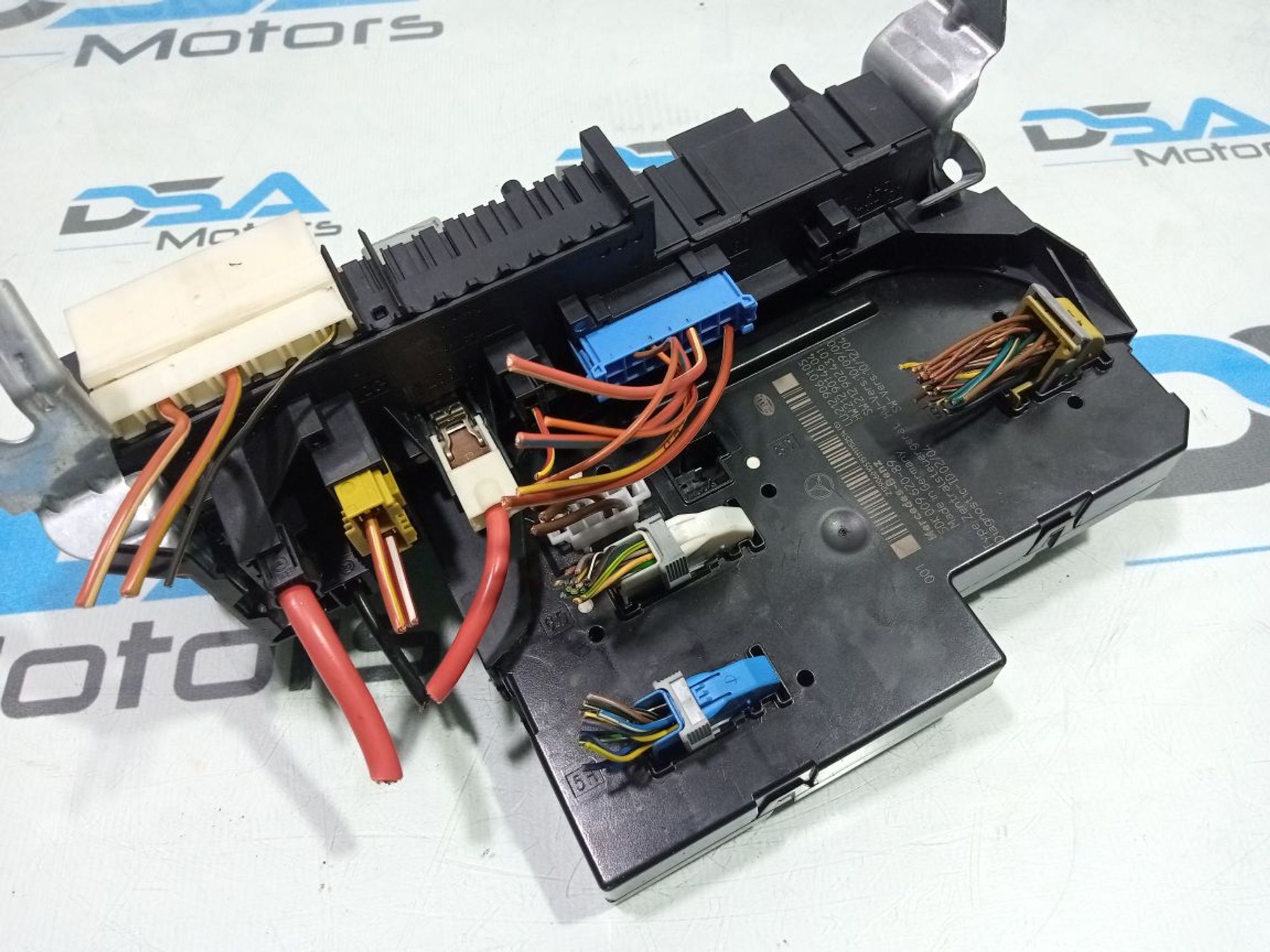 https://gcs.partsauto.market/rn-stockpro.appspot.com/thmbs/userImages/b7628e092085f1f91467af1afb6e7630/part/493435a1-1bc2-4756-87e7-26b4f1a0f421_1748279430046.jpg