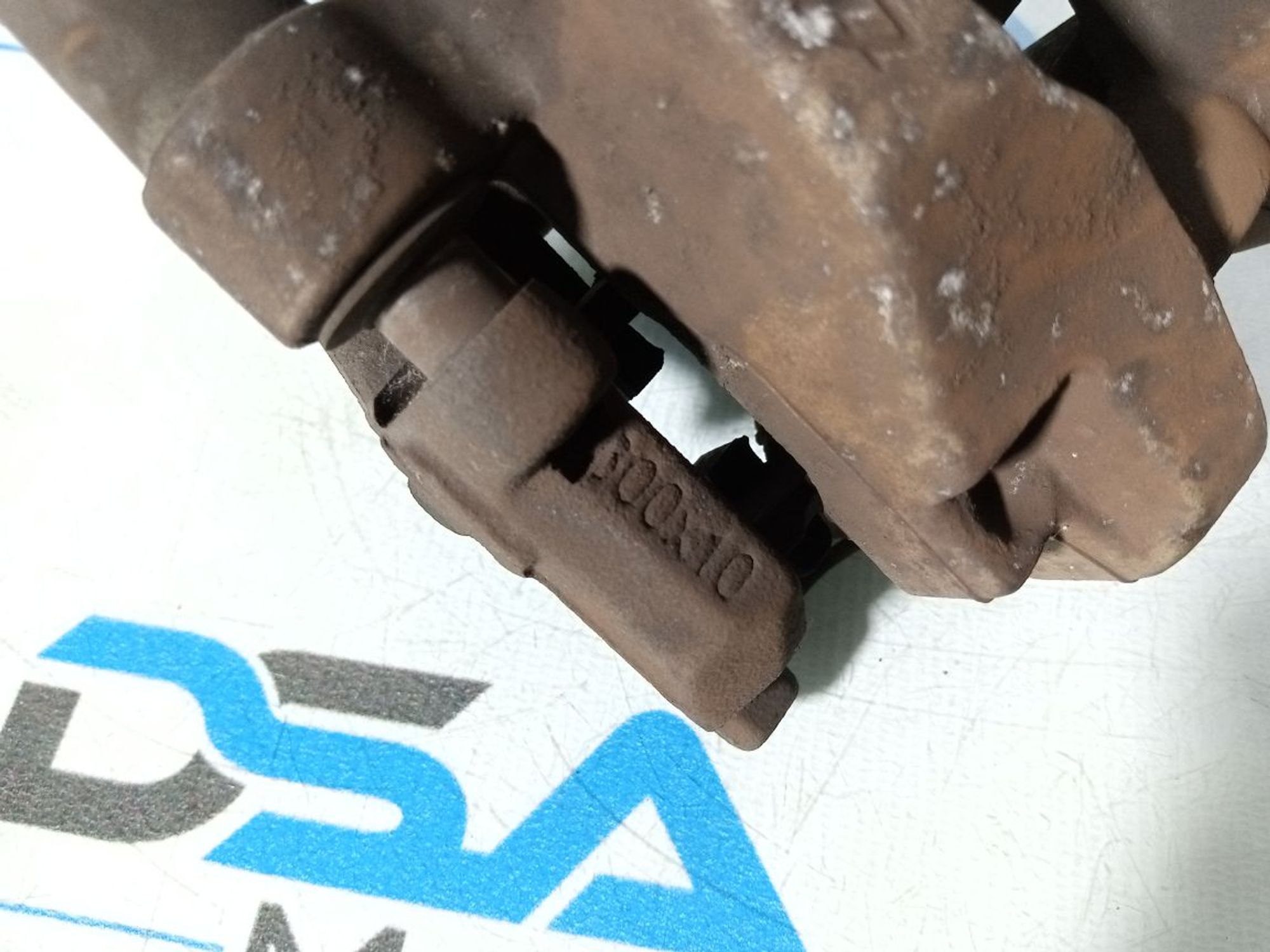 https://gcs.partsauto.market/rn-stockpro.appspot.com/thmbs/userImages/b7628e092085f1f91467af1afb6e7630/part/49a90d5d-1546-4f91-a042-73f9a05b07bb_1747338161802.jpg