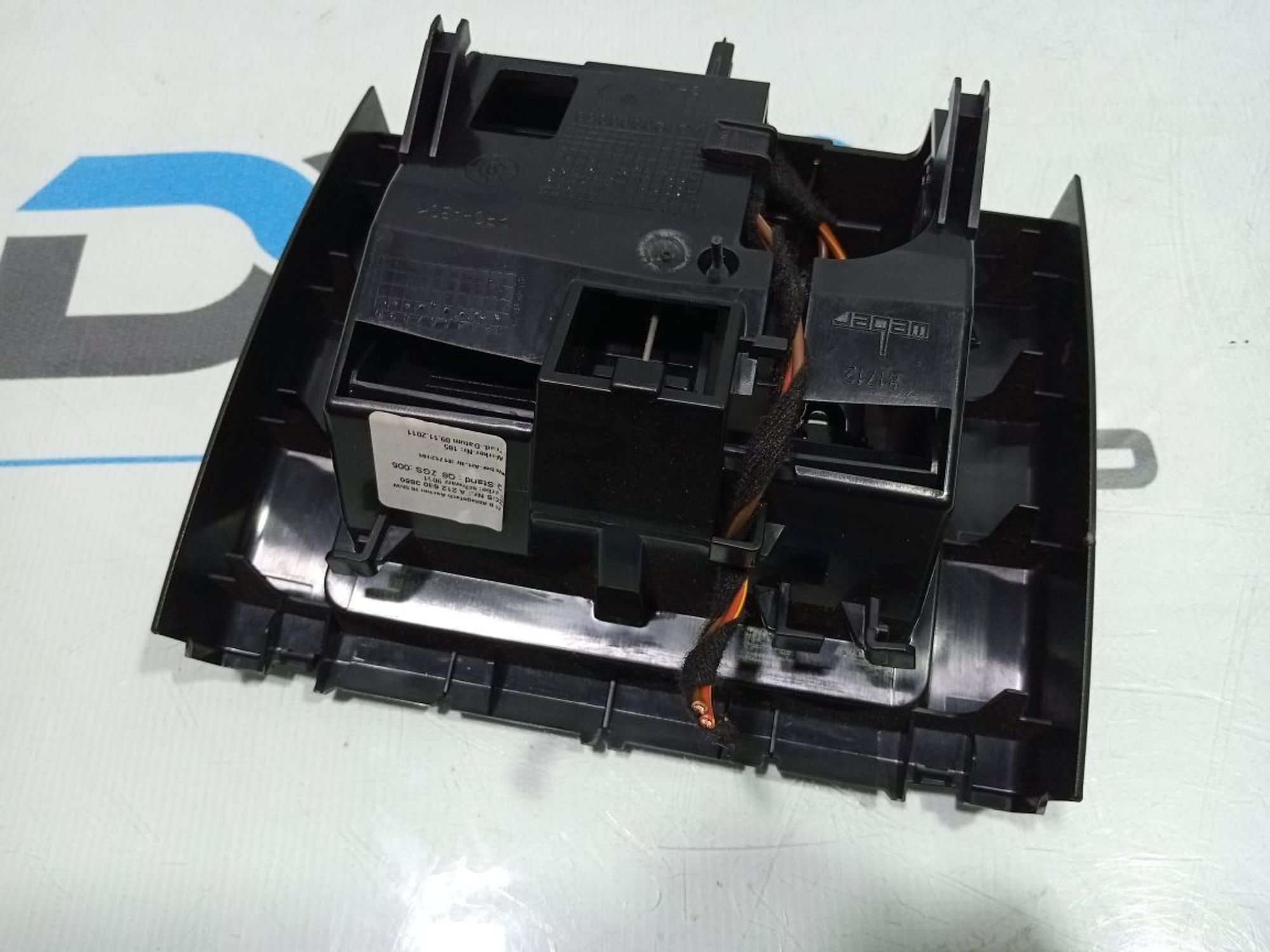 https://gcs.partsauto.market/rn-stockpro.appspot.com/thmbs/userImages/b7628e092085f1f91467af1afb6e7630/part/4a905315-3c27-4494-8d43-dc3d19fc63ea_1748161659218.jpg